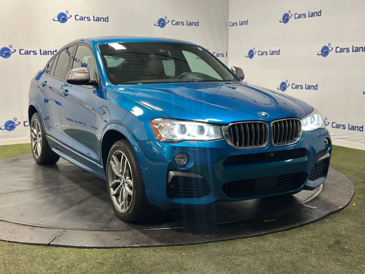 2018 BMW X4 M40i's photo