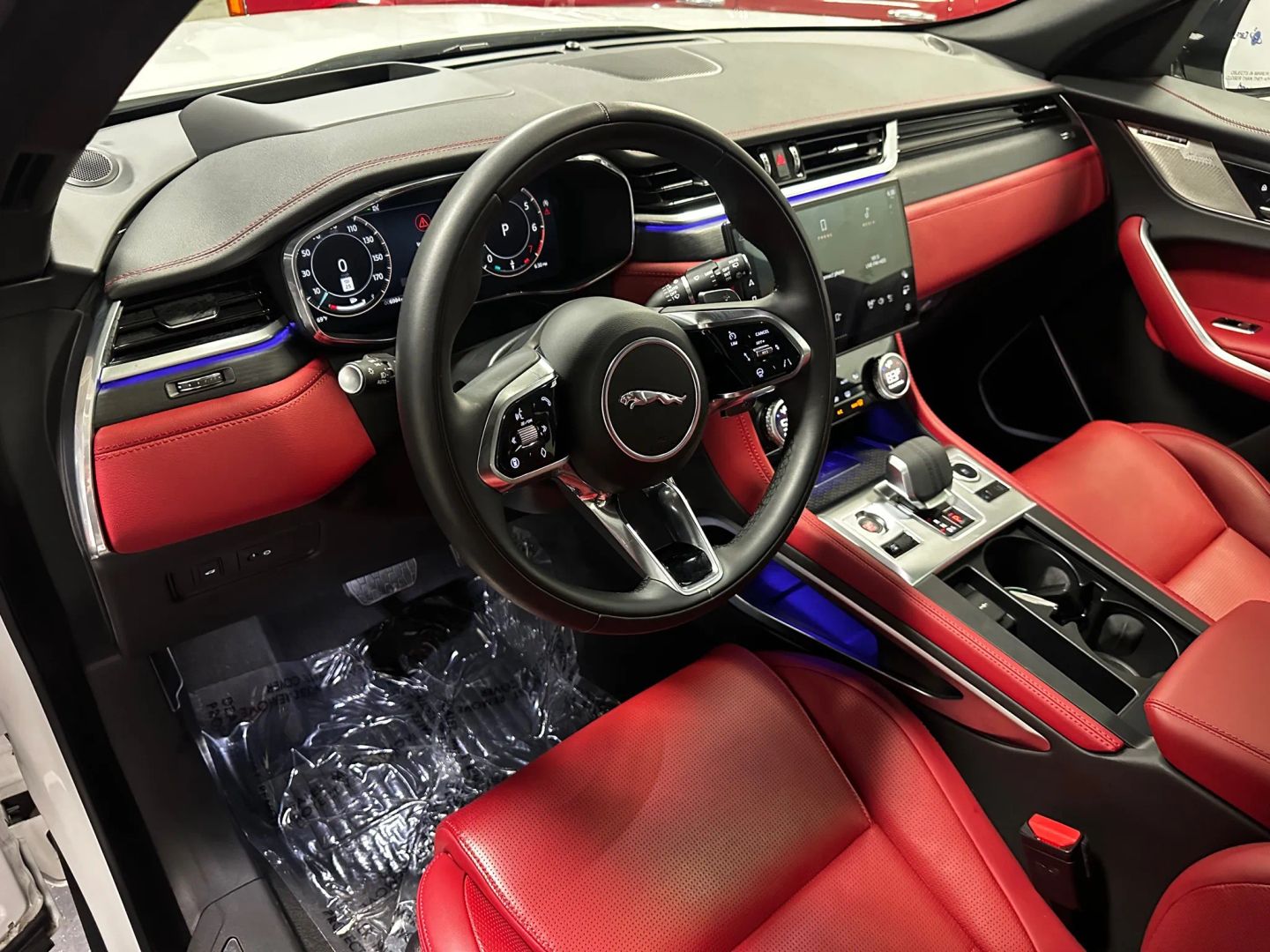 2026 Jaguar F-Pace R-Dynamic S - Photo 8