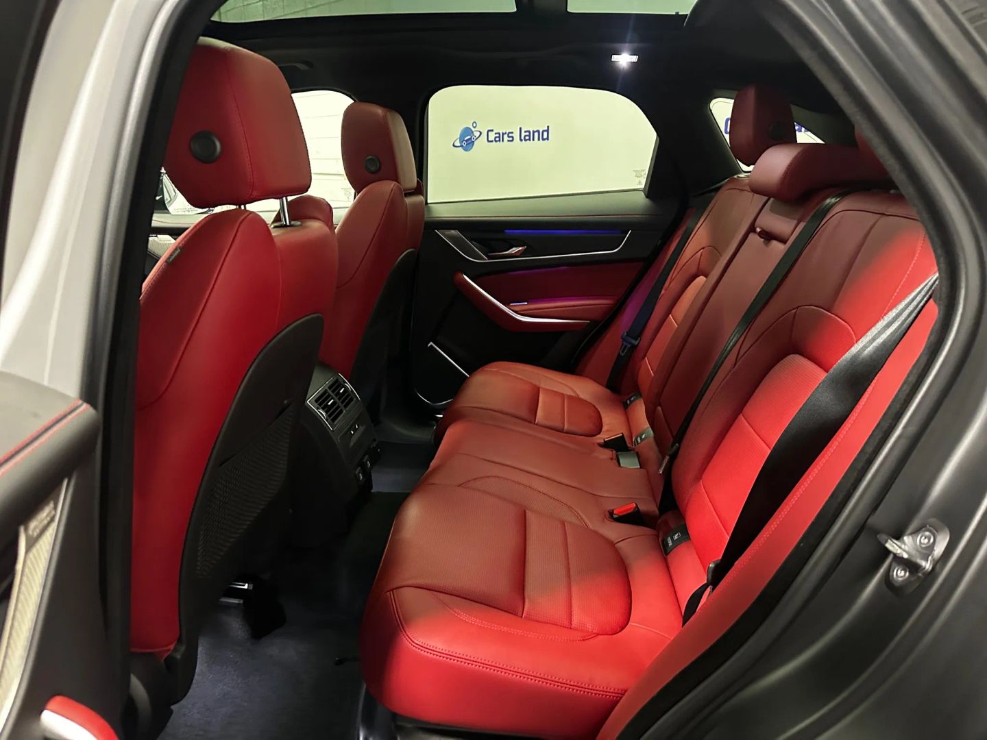 2026 Jaguar F-Pace R-Dynamic S - Photo 14