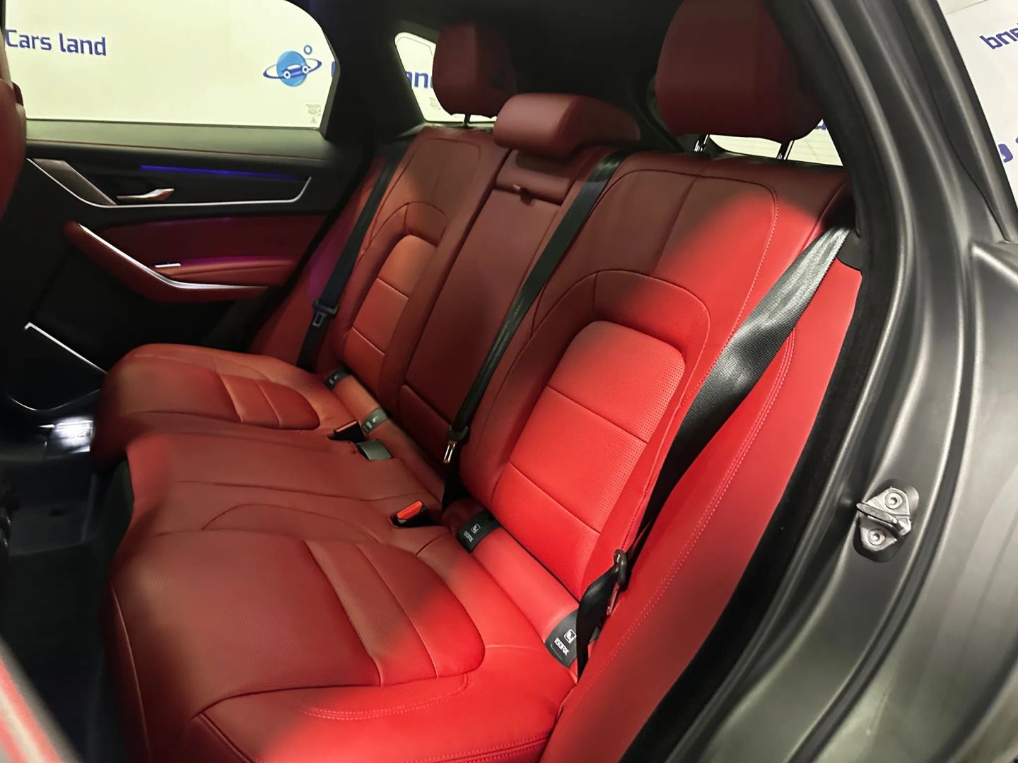 2026 Jaguar F-Pace R-Dynamic S - Photo 15