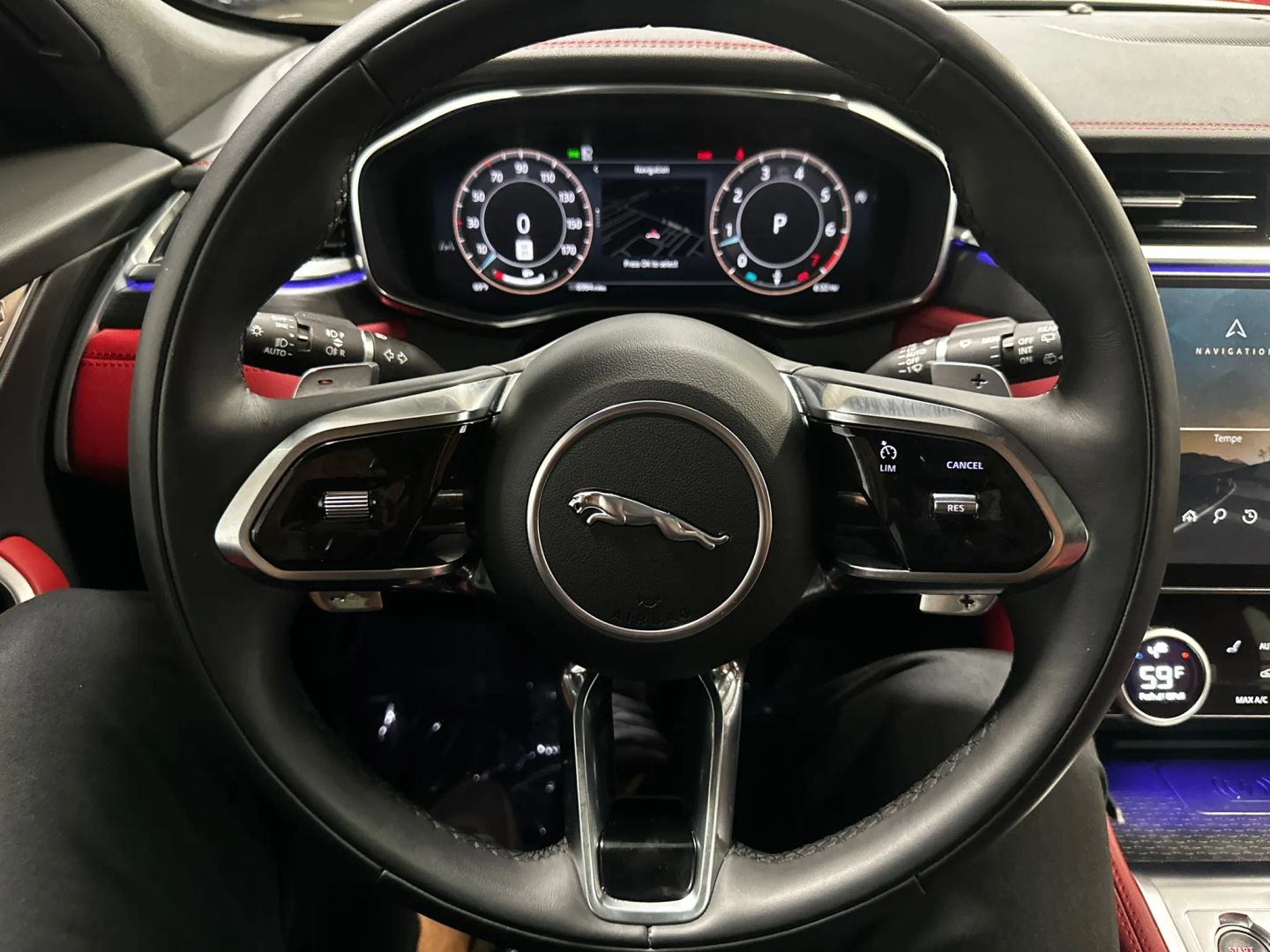 2026 Jaguar F-Pace R-Dynamic S - Photo 30