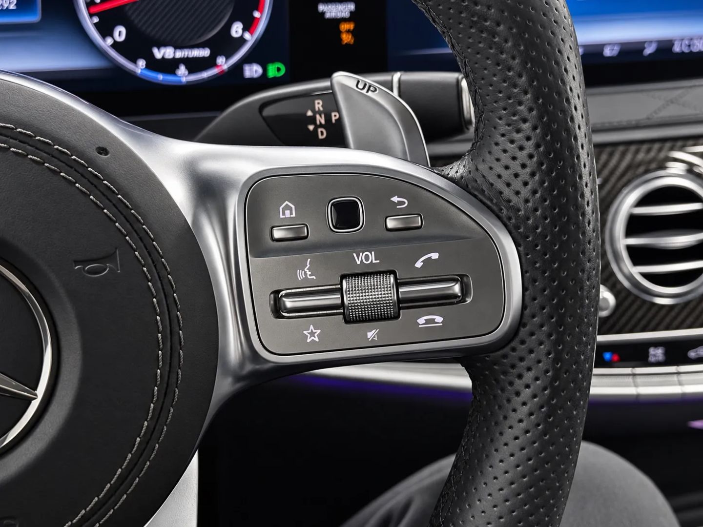 Mercedes-Benz S 63 photo 33