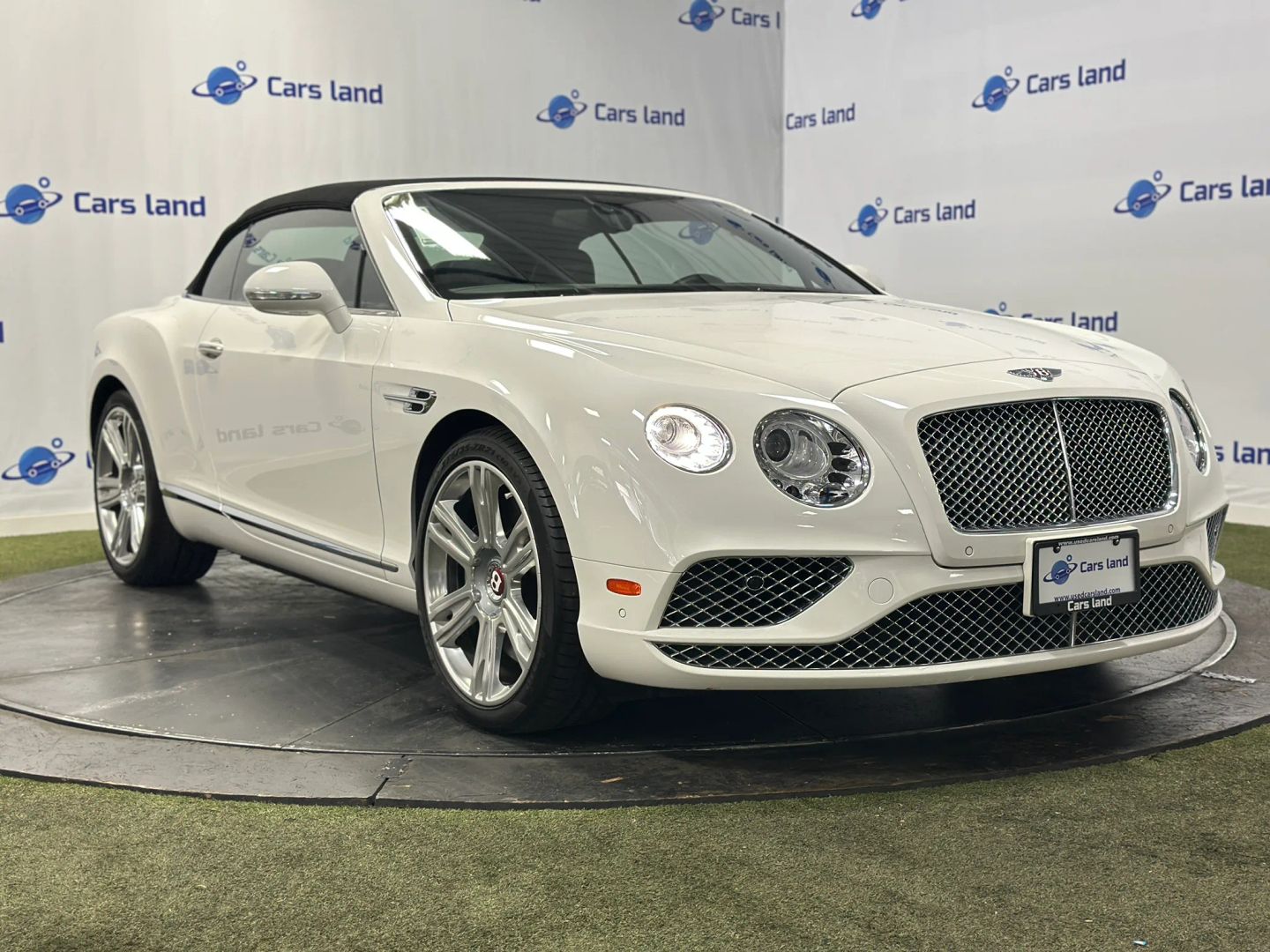 2017 Bentley Continental GT Convertible V8's photo