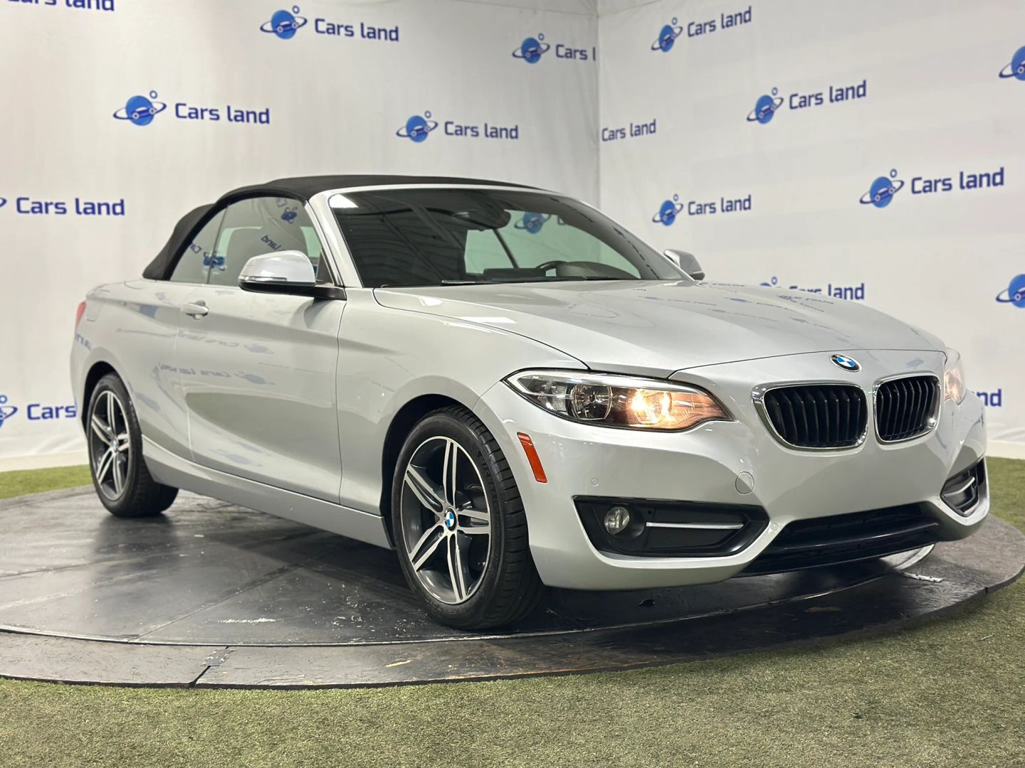 2017 BMW 2 Series 230i Convertible's photo