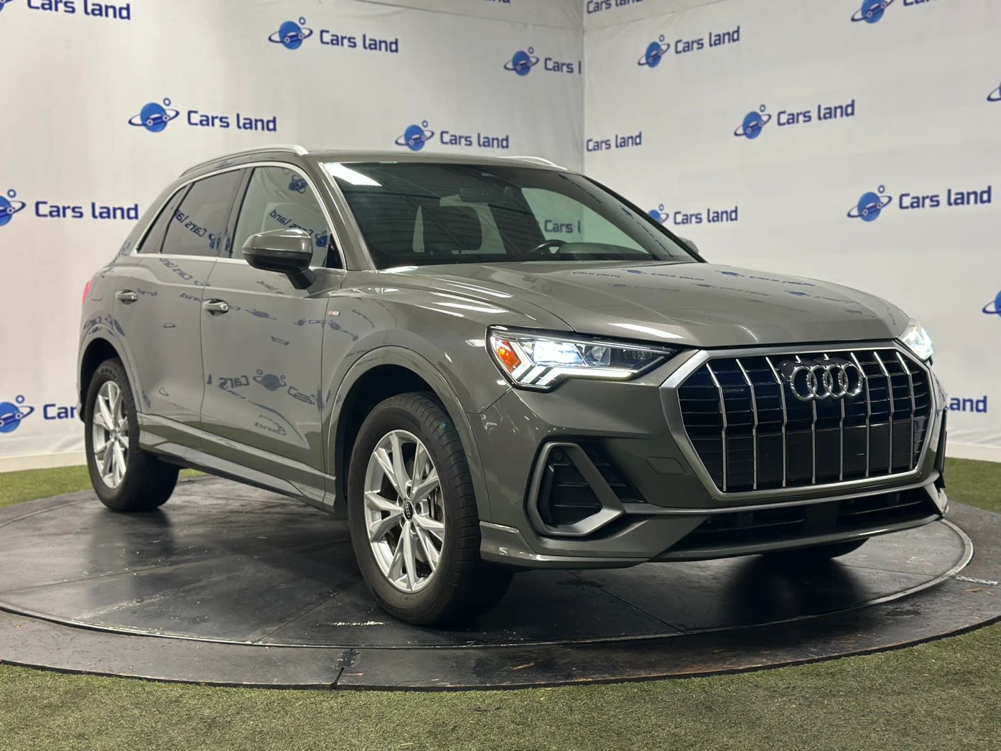 2022 Audi Q3 45 TFSI S Line Premium Plus quattro's photo