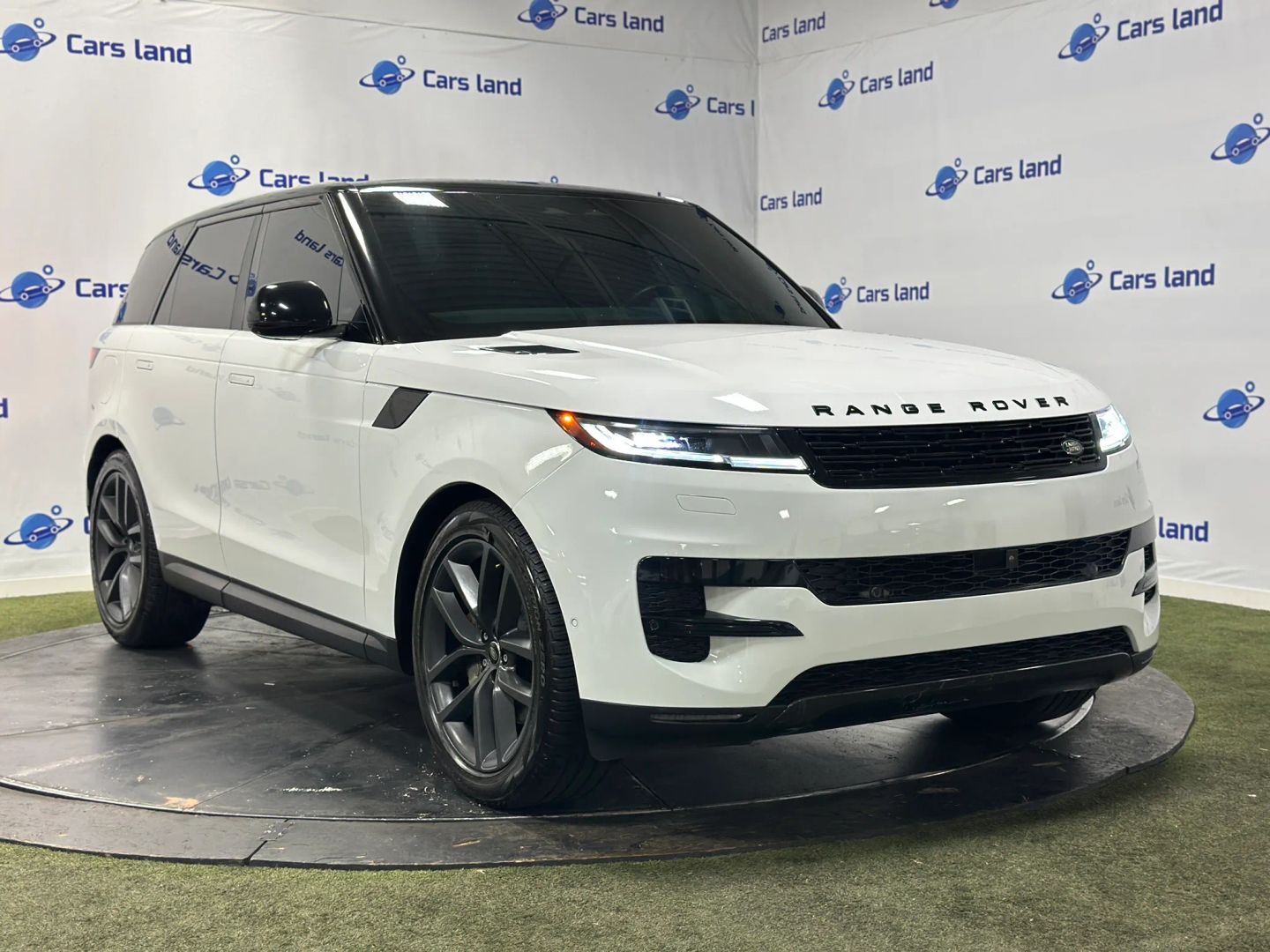 2024 Land Rover Range Rover Sport P360 SE MHEV's photo