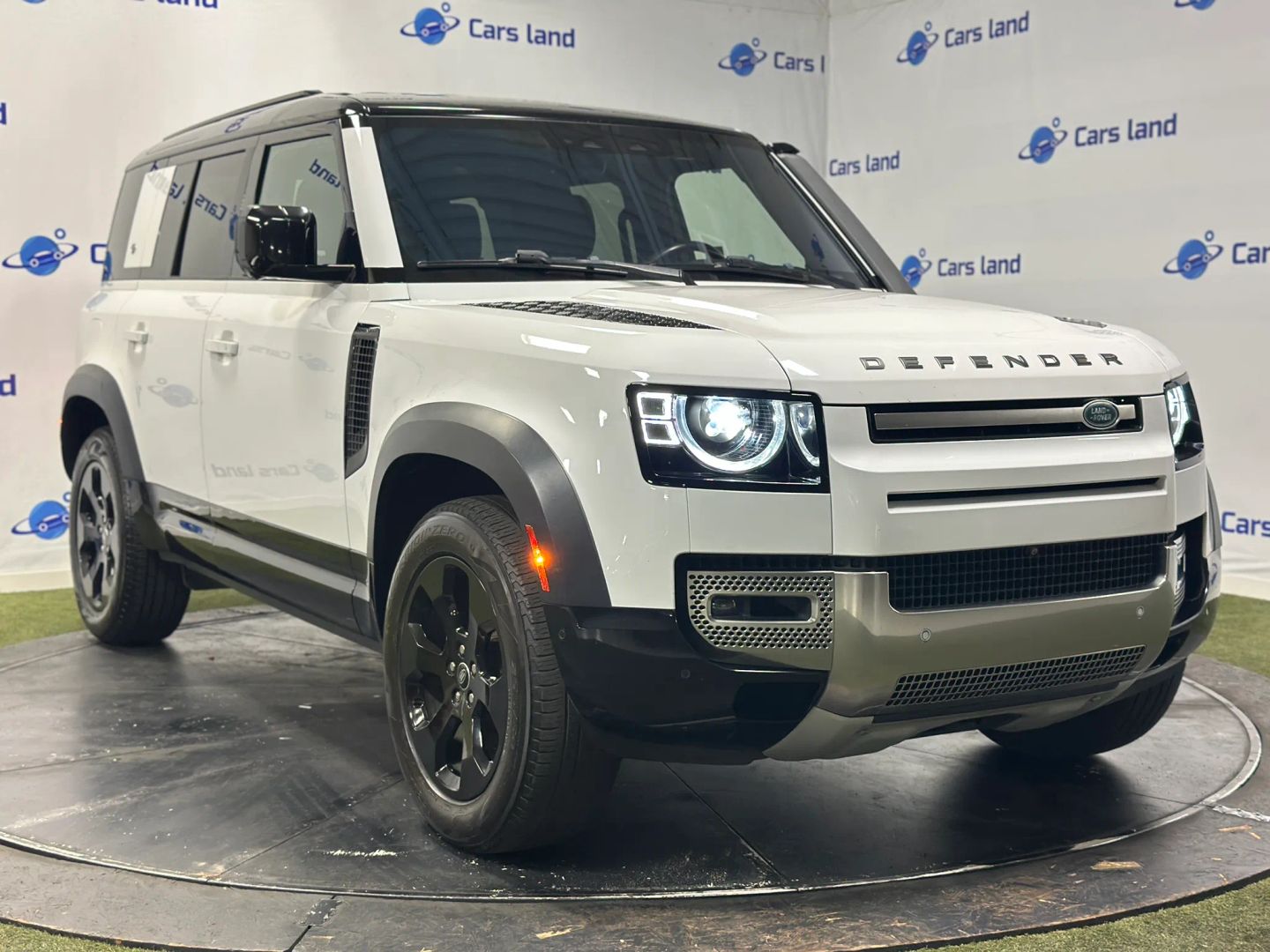 2022 Land Rover Defender Standard's photo