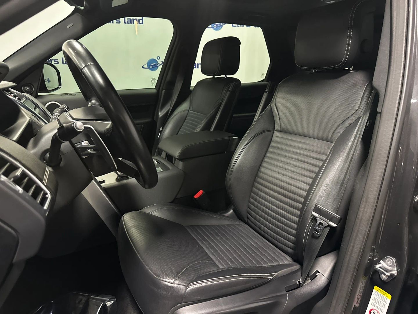 2023 Land Rover Discovery S R Dynamic - Photo 11