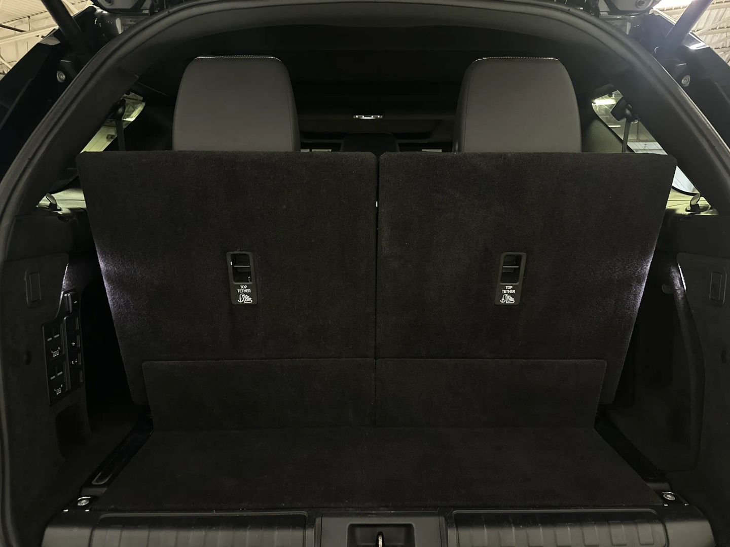 2023 Land Rover Discovery S R Dynamic - Photo 18