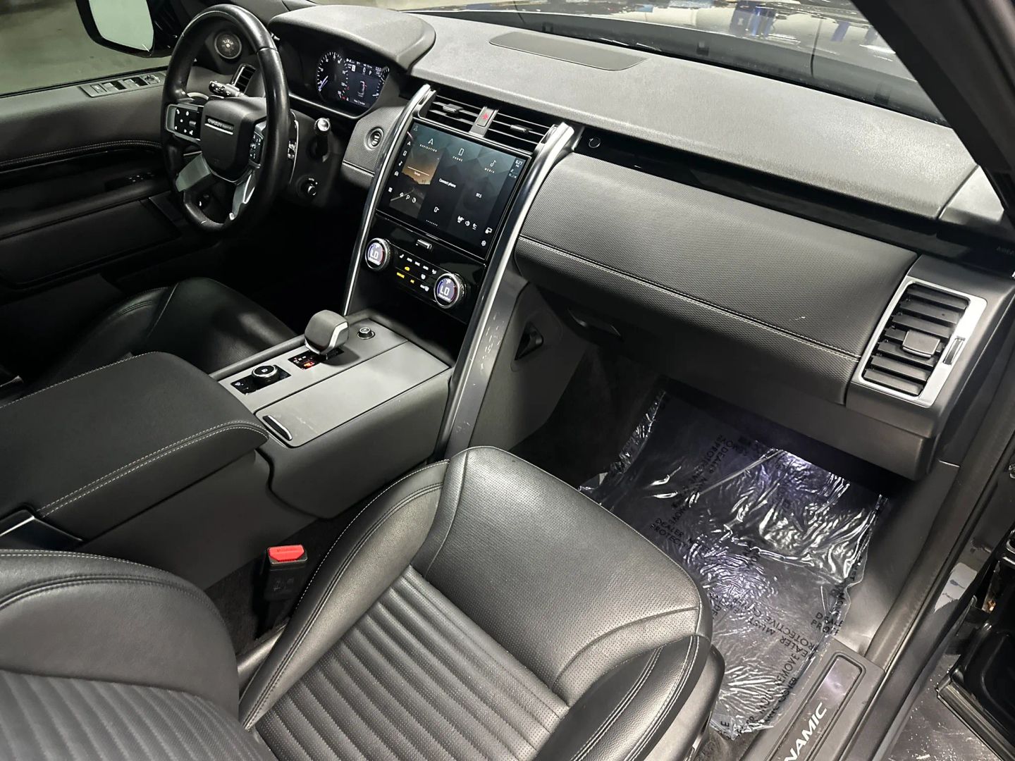 2023 Land Rover Discovery S R Dynamic - Photo 25