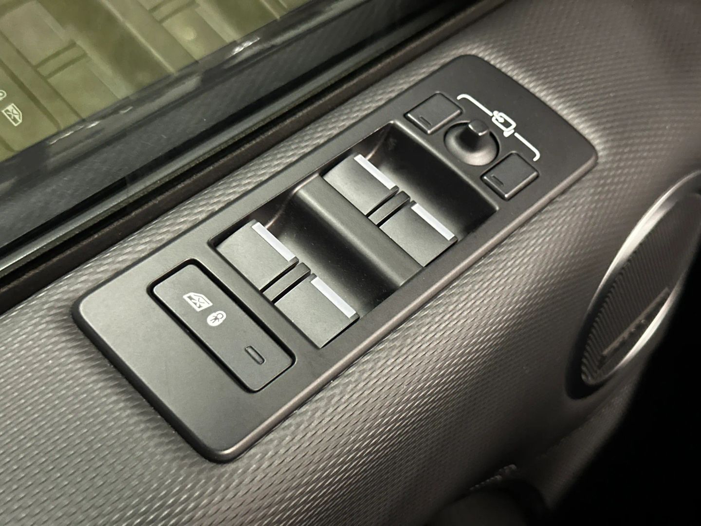2023 Land Rover Discovery S R Dynamic - Photo 34