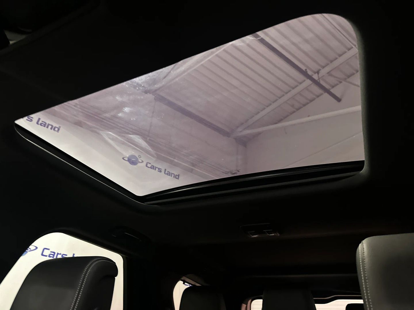 2023 Land Rover Discovery S R Dynamic - Photo 47