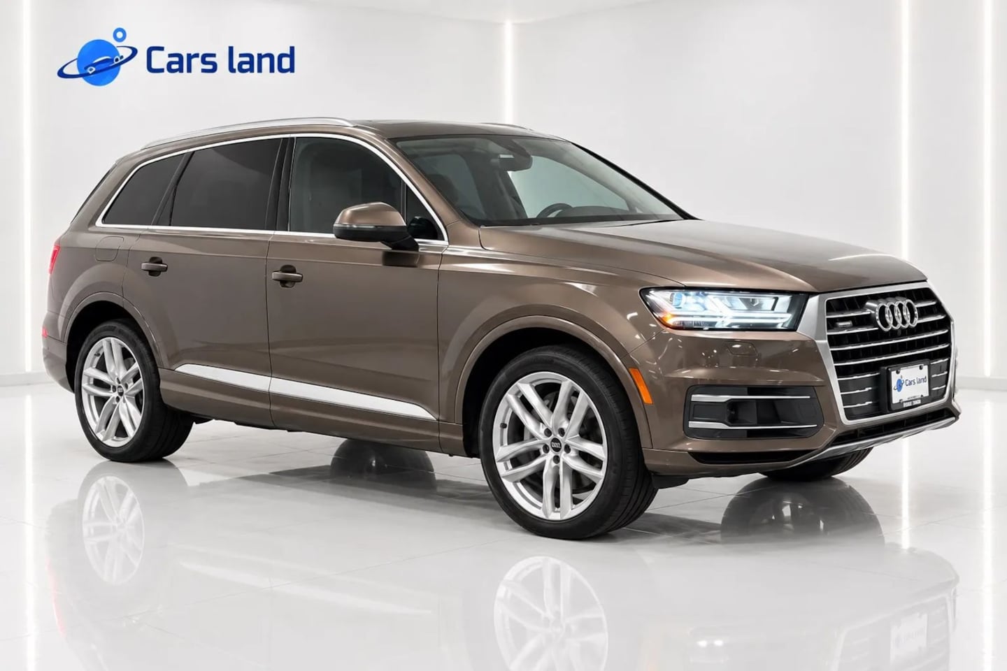 Audi Q7 photo 2