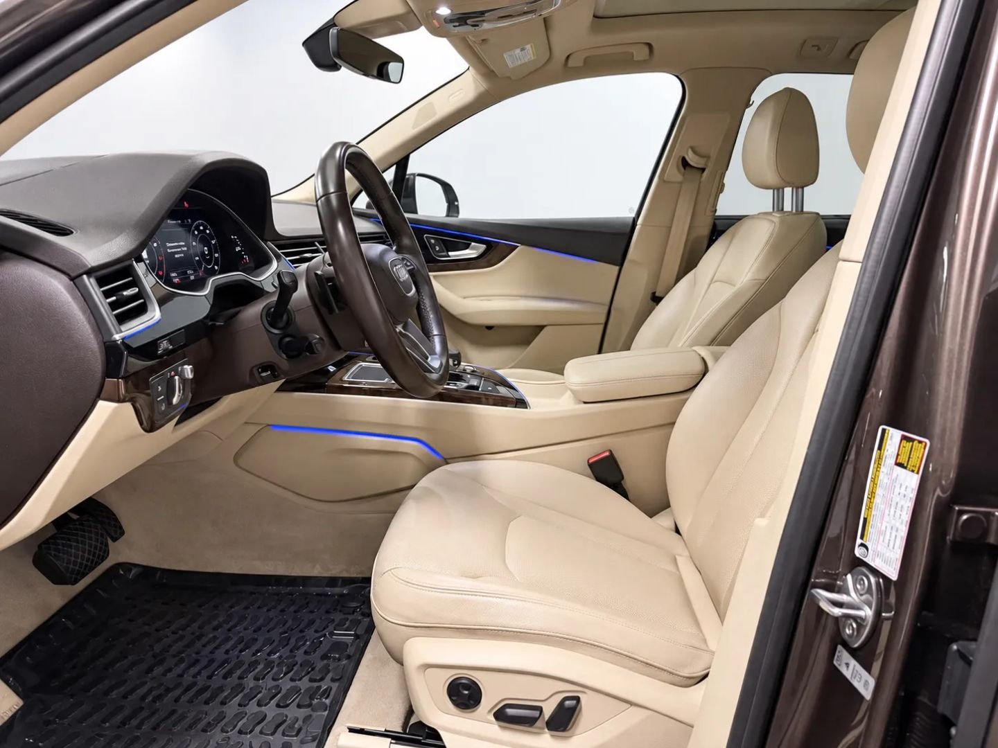 Audi Q7 photo 11