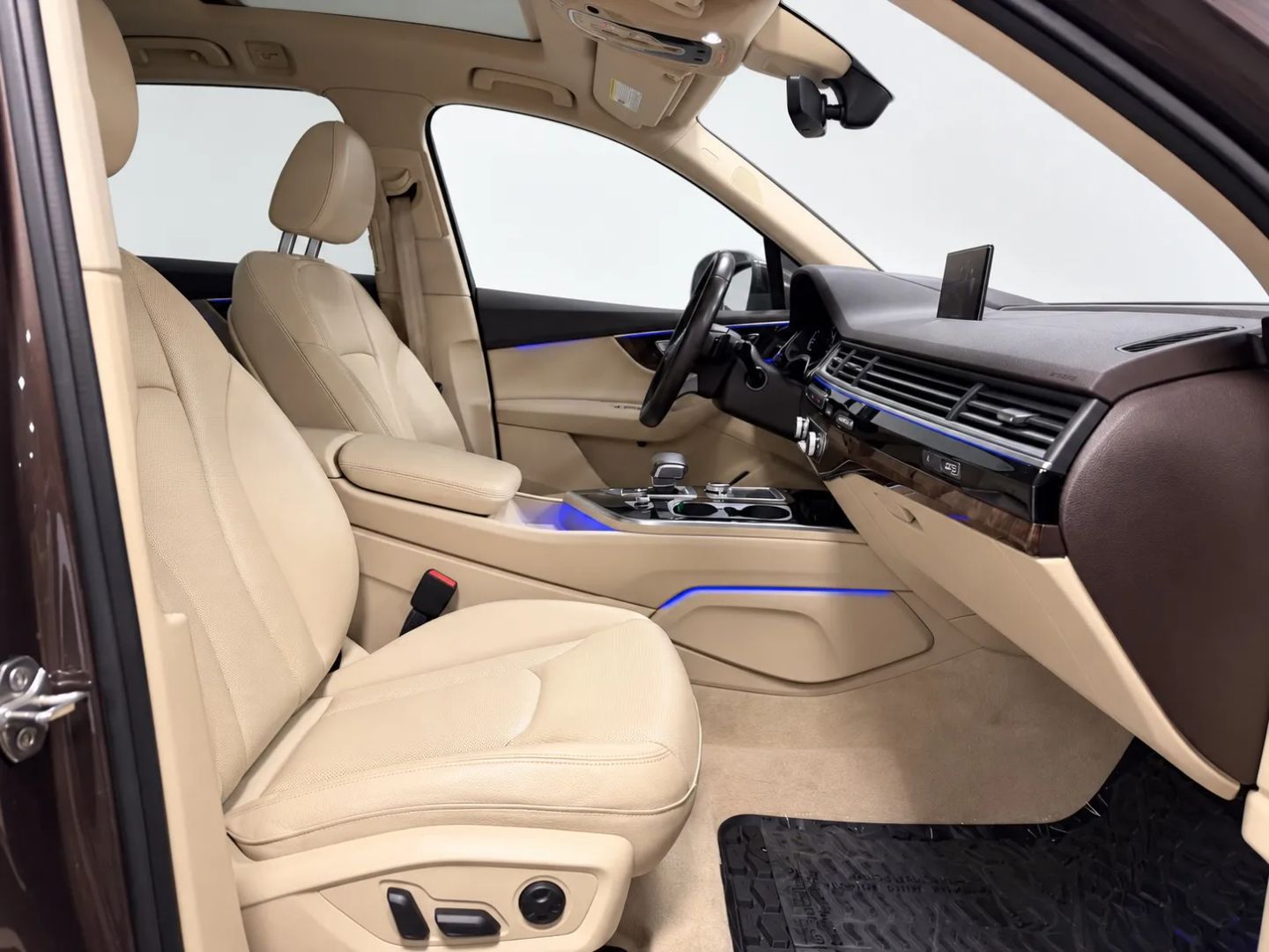 Audi Q7 photo 27