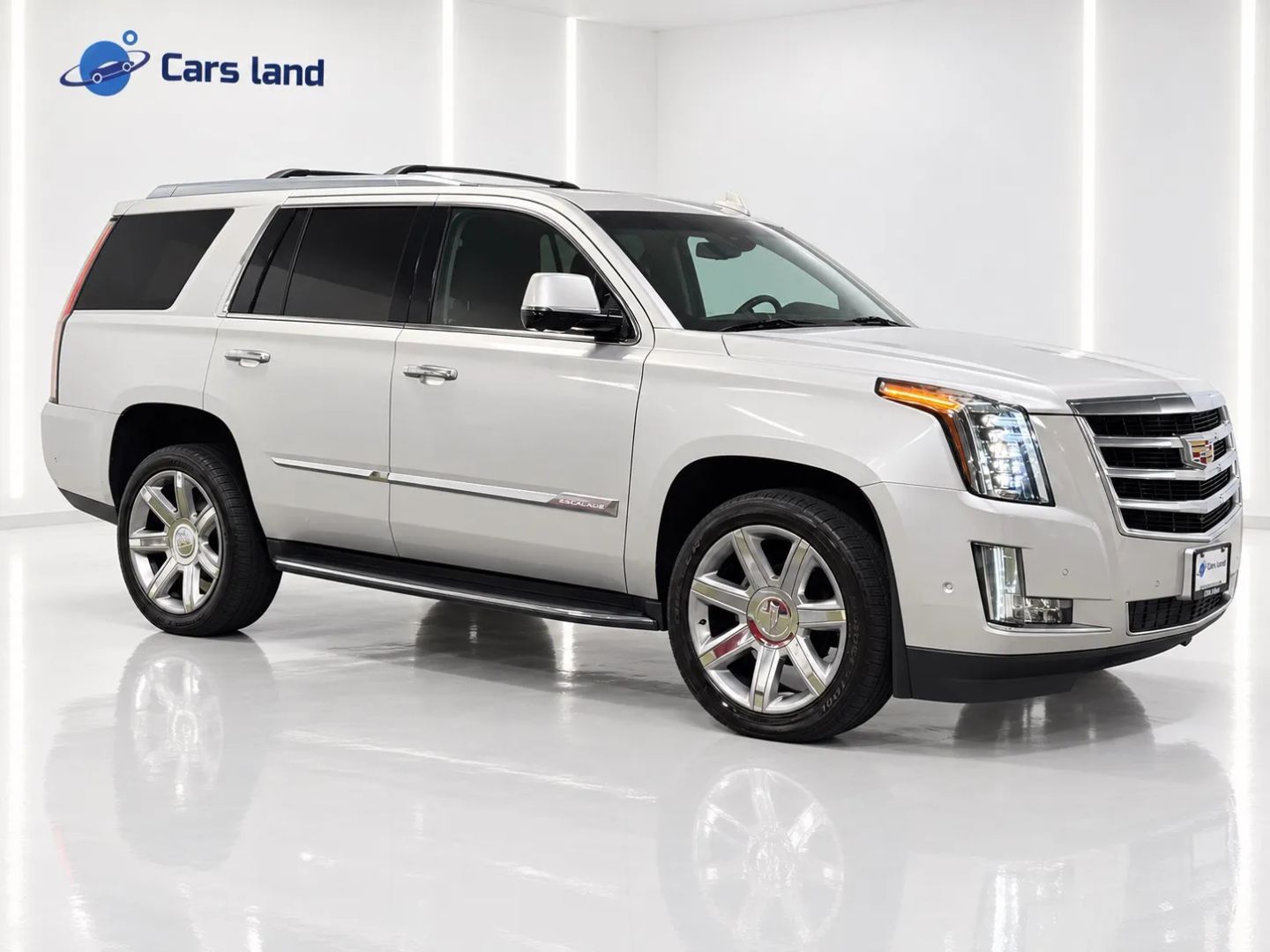 Cadillac Escalade photo 2