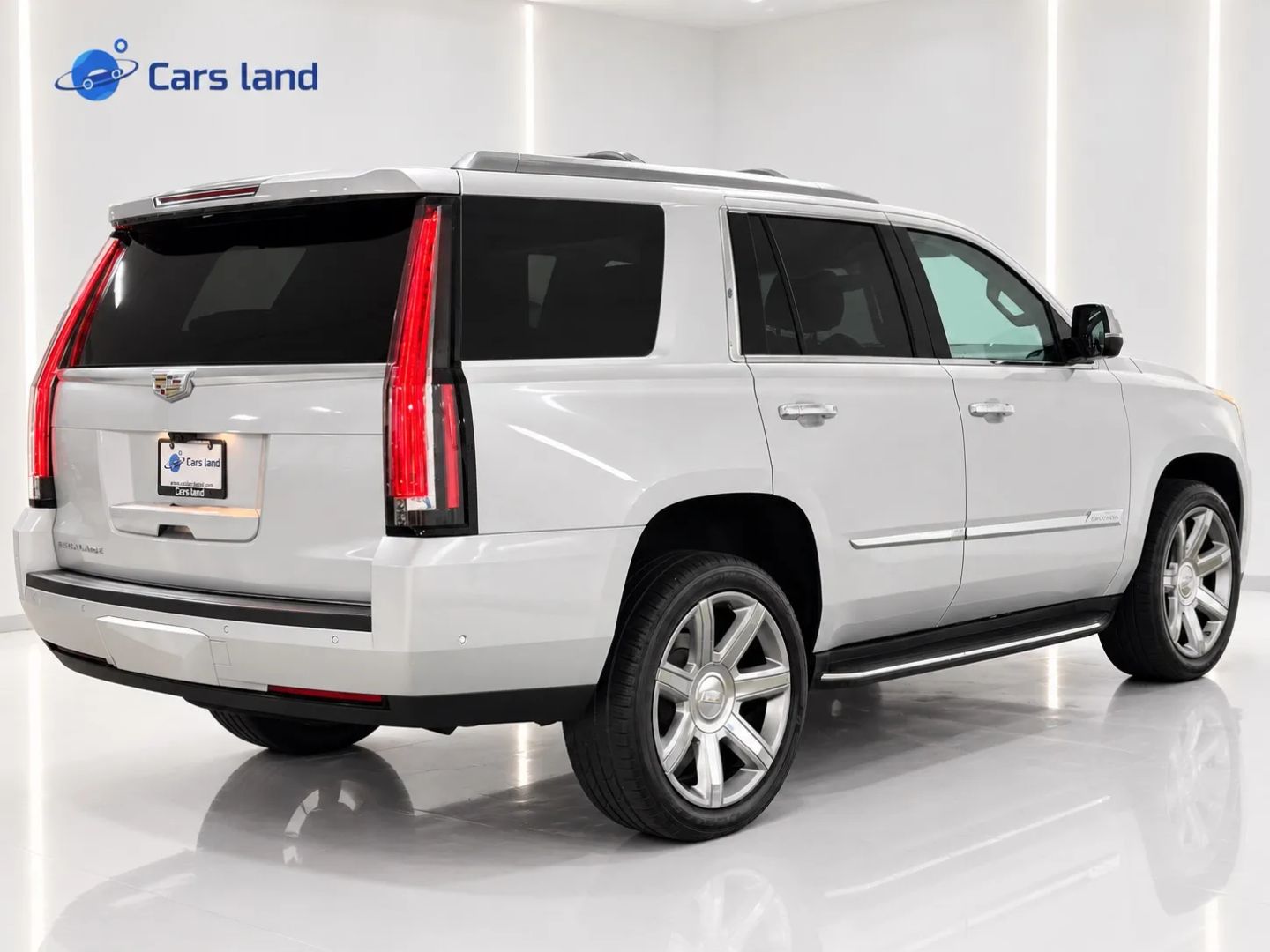 Cadillac Escalade photo 3