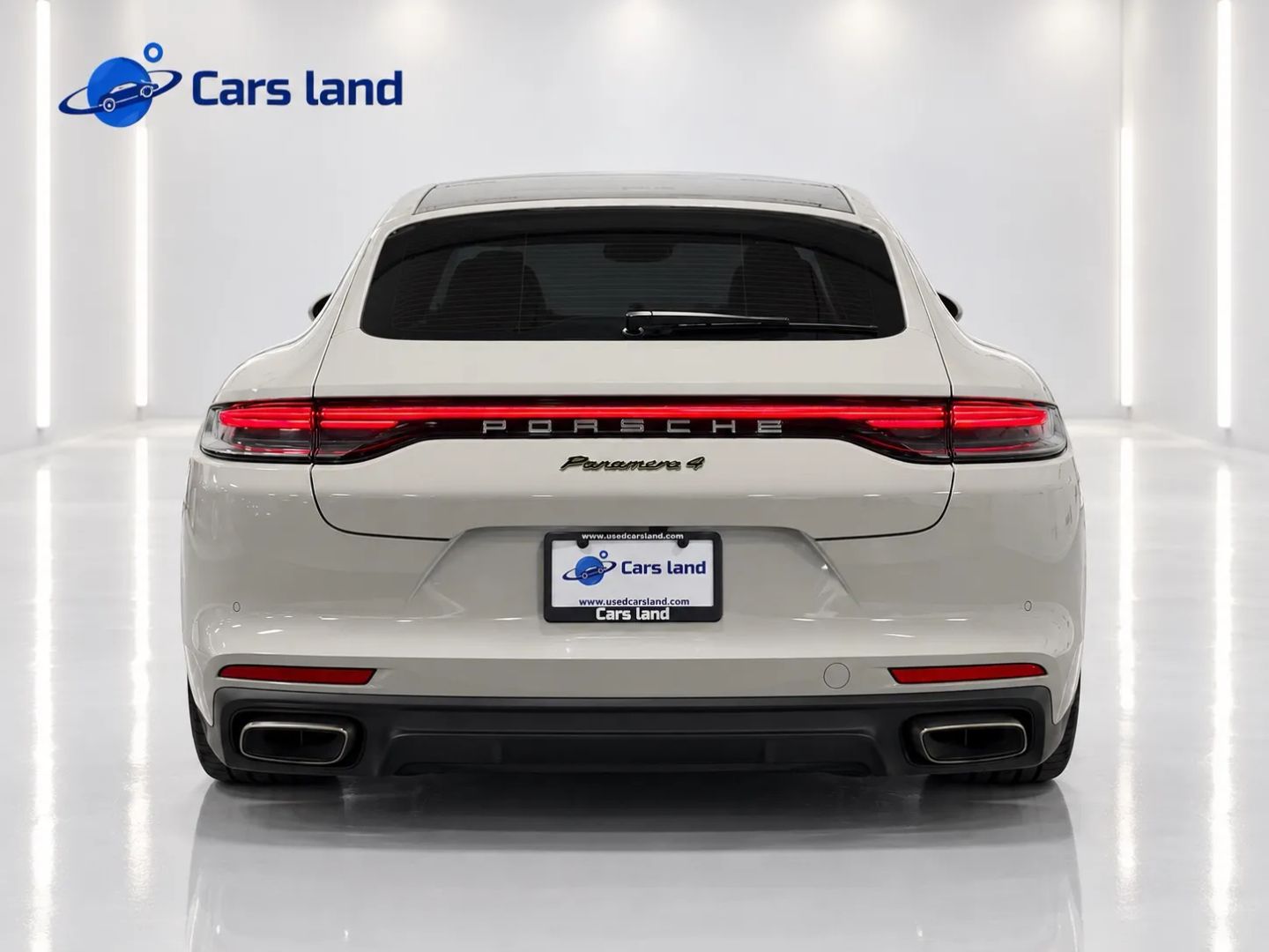 Porsche Panamera photo 4