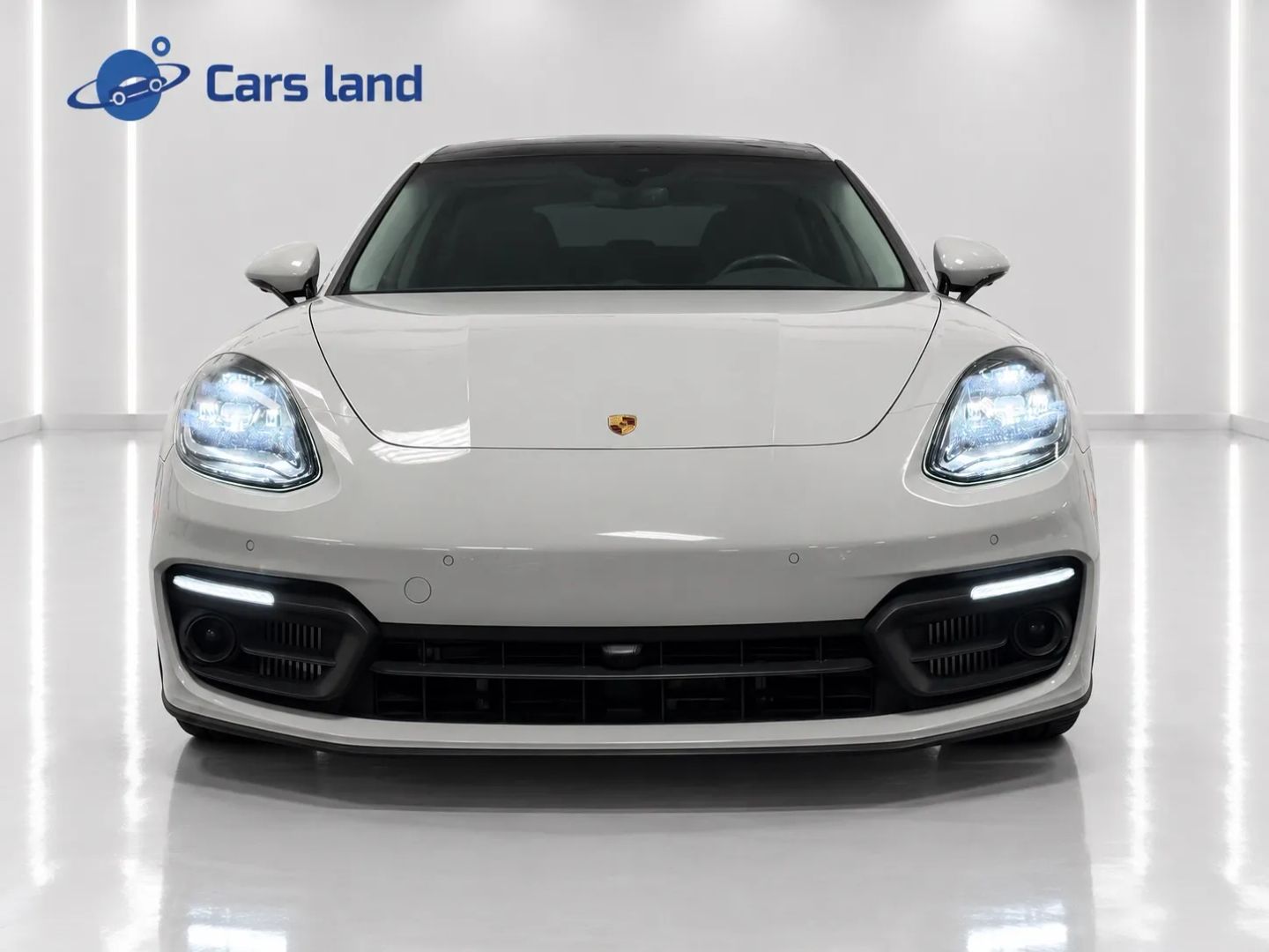 Porsche Panamera photo 7