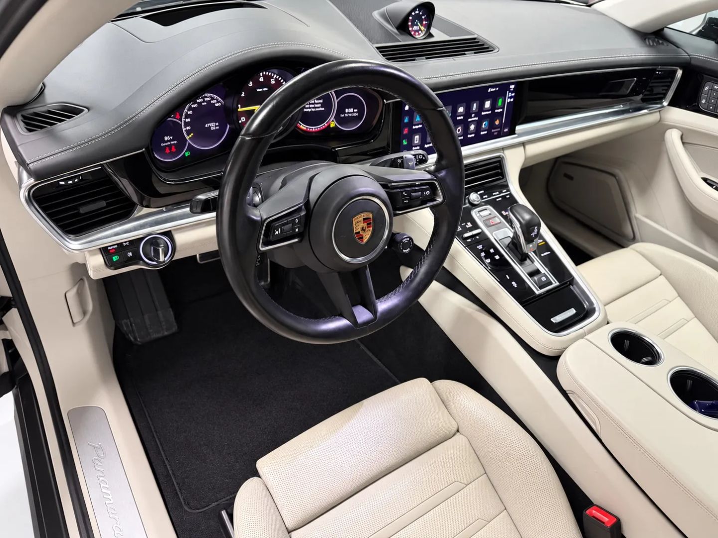 Porsche Panamera photo 9