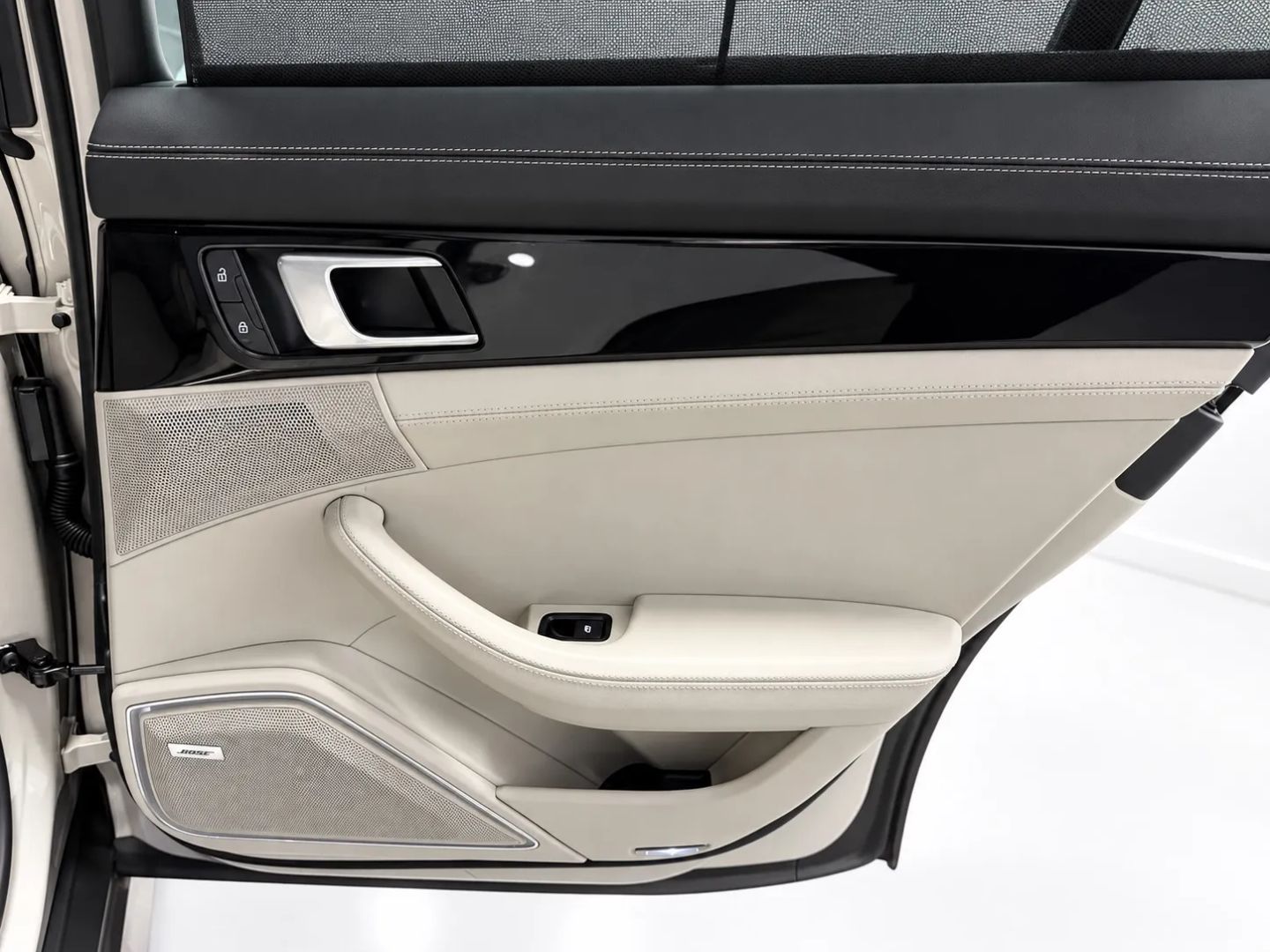 Porsche Panamera photo 23