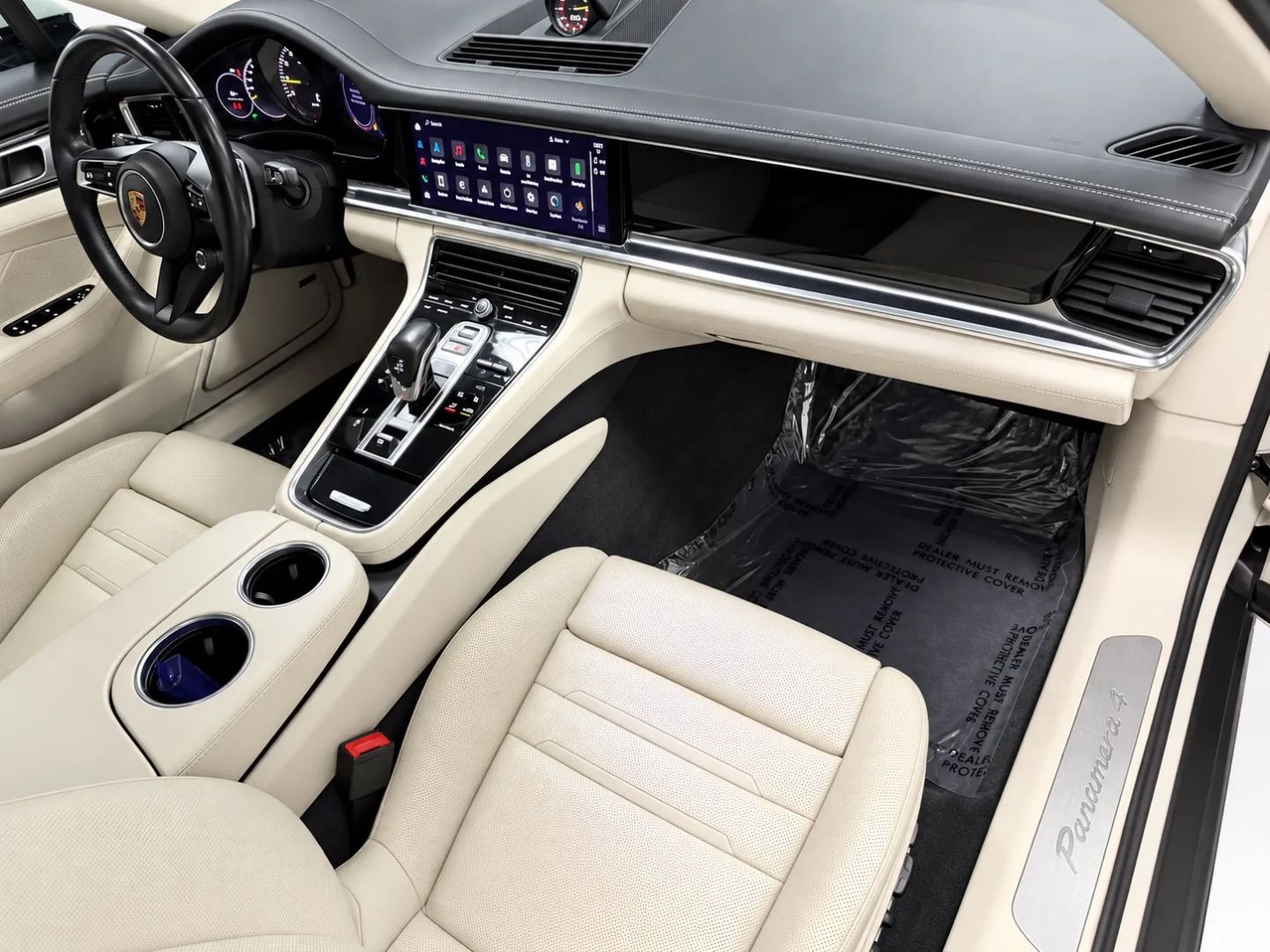 Porsche Panamera photo 24