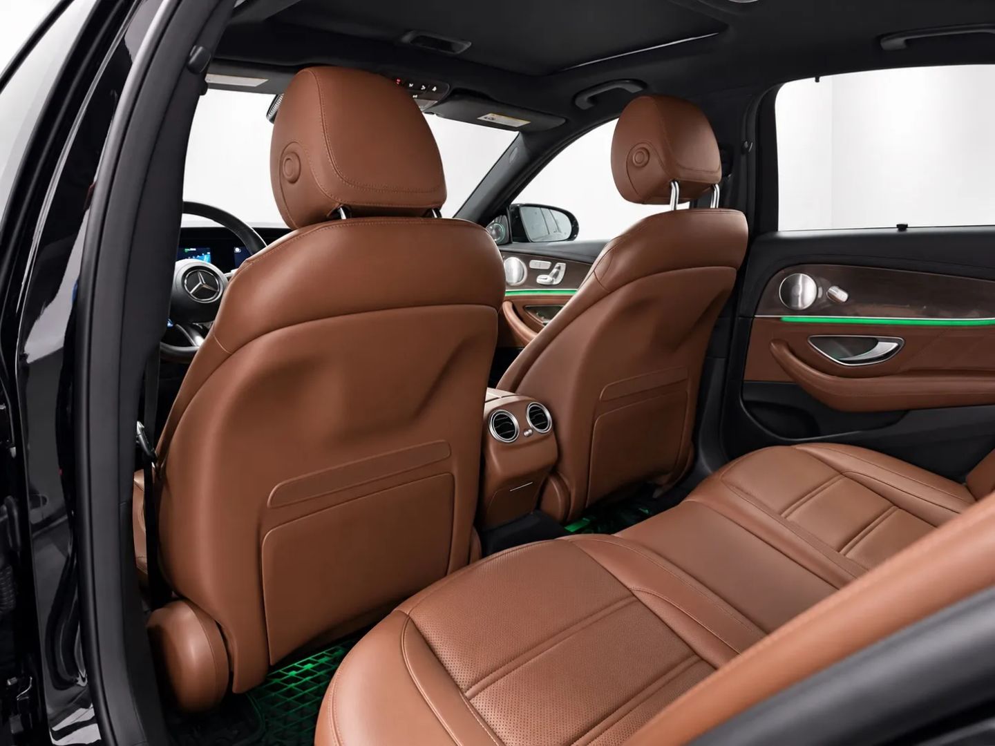 Mercedes-Benz e photo 15