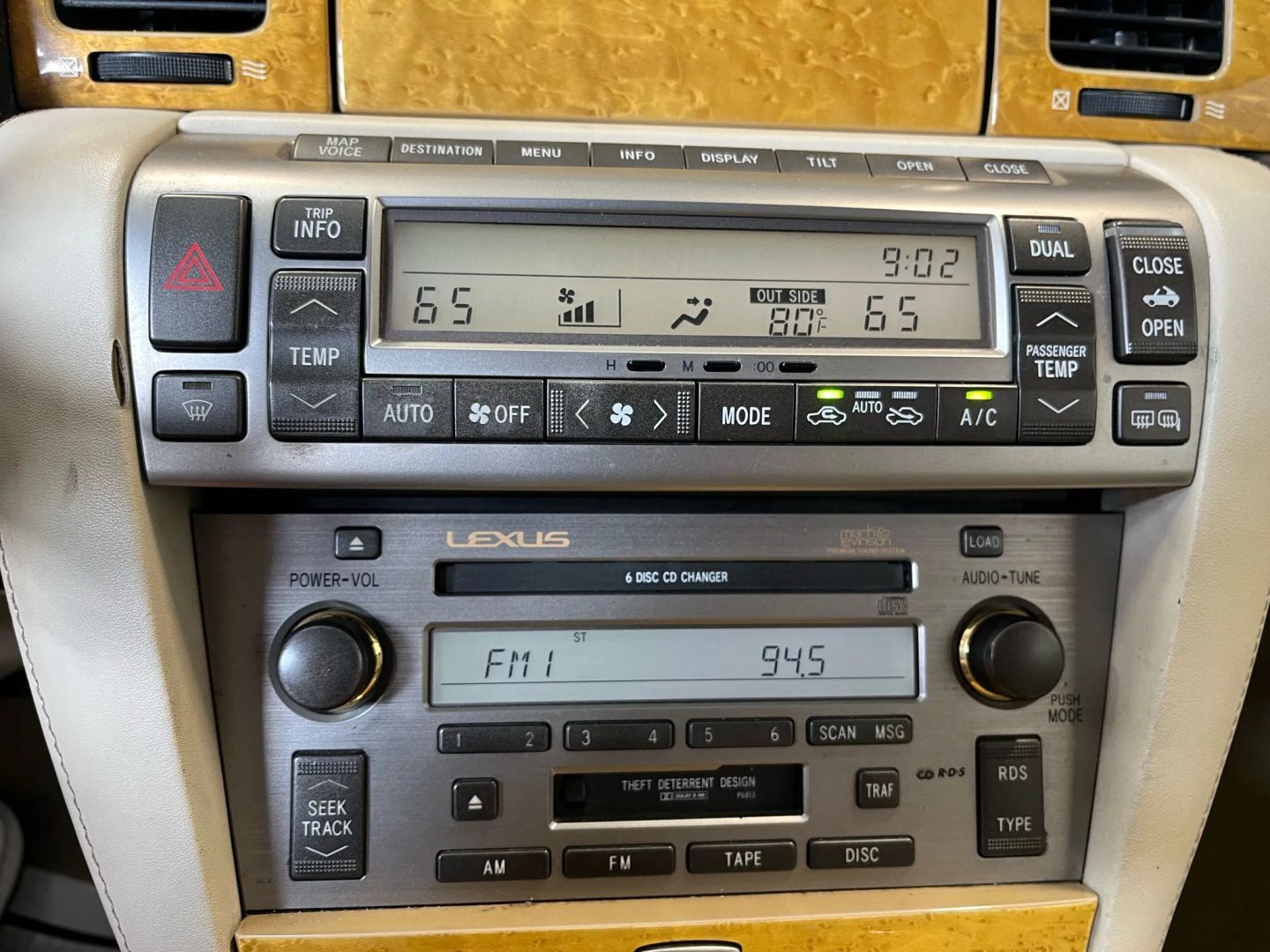 2002 Lexus SC 430 photo 16