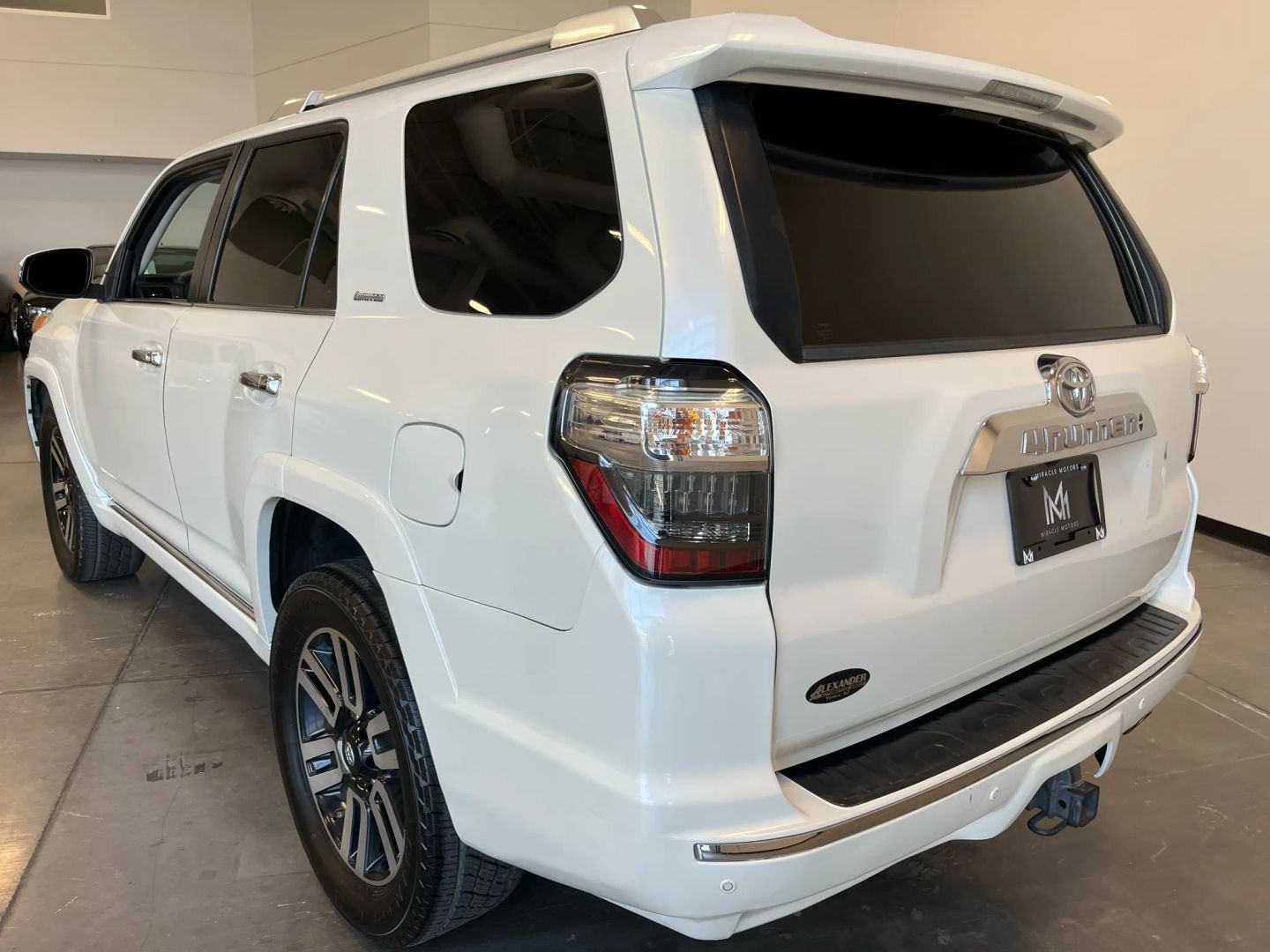 2014 Toyota 4Runner Limited photo 3