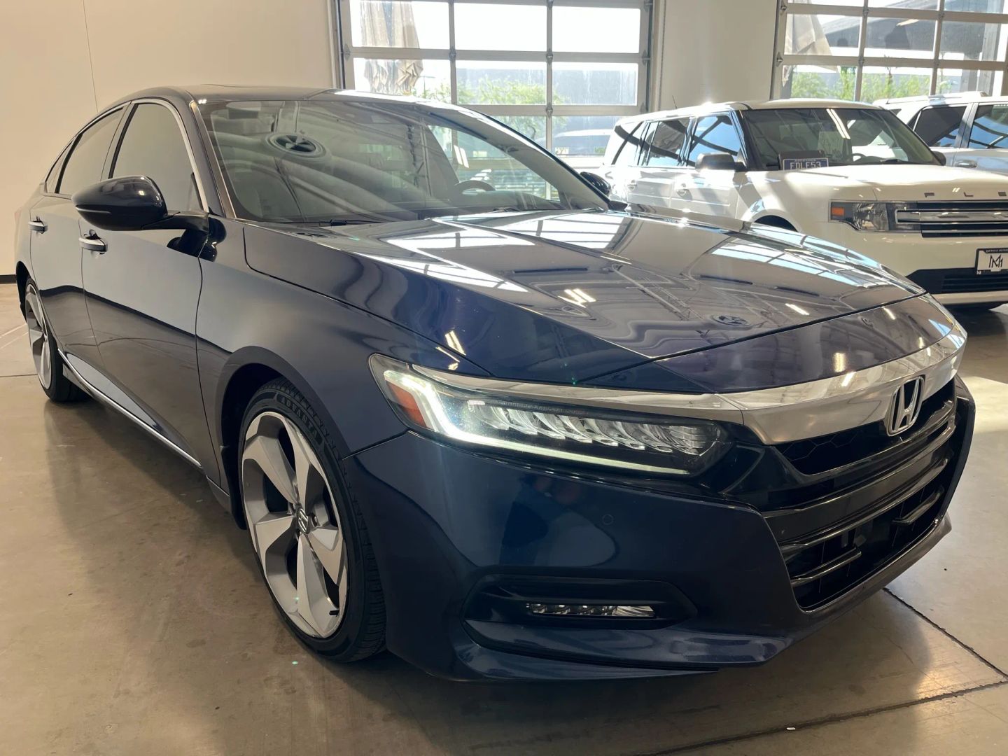 2019 Honda Accord Touring photo 7