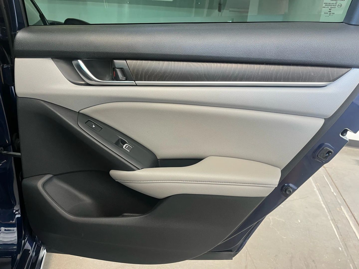 2019 Honda Accord Touring photo 16