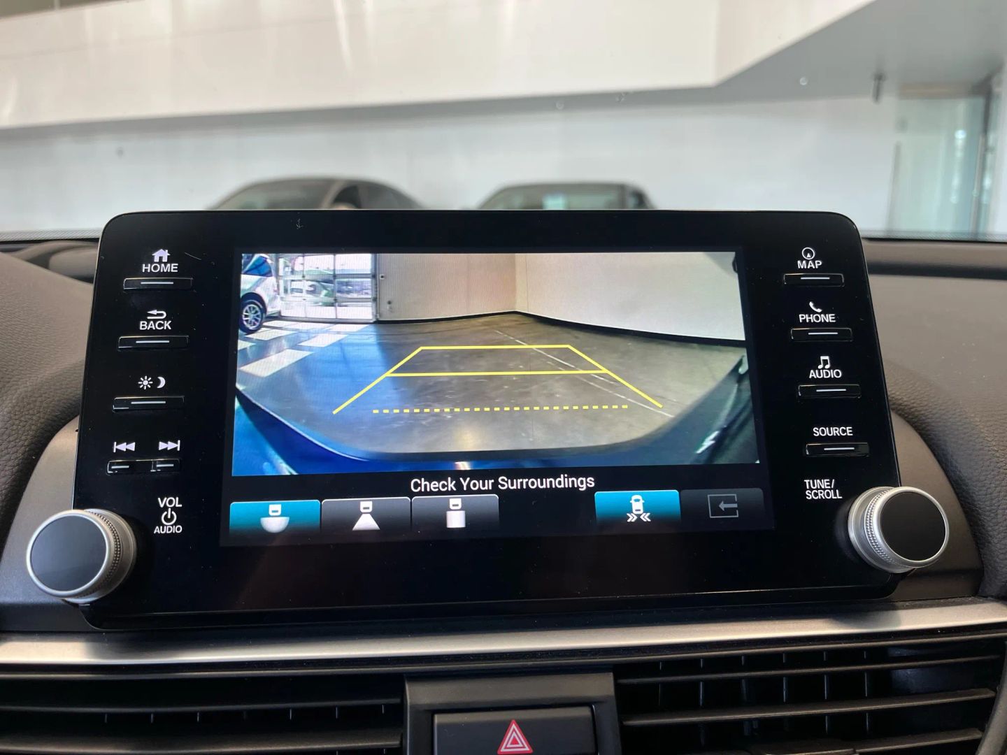 2019 Honda Accord Touring photo 20