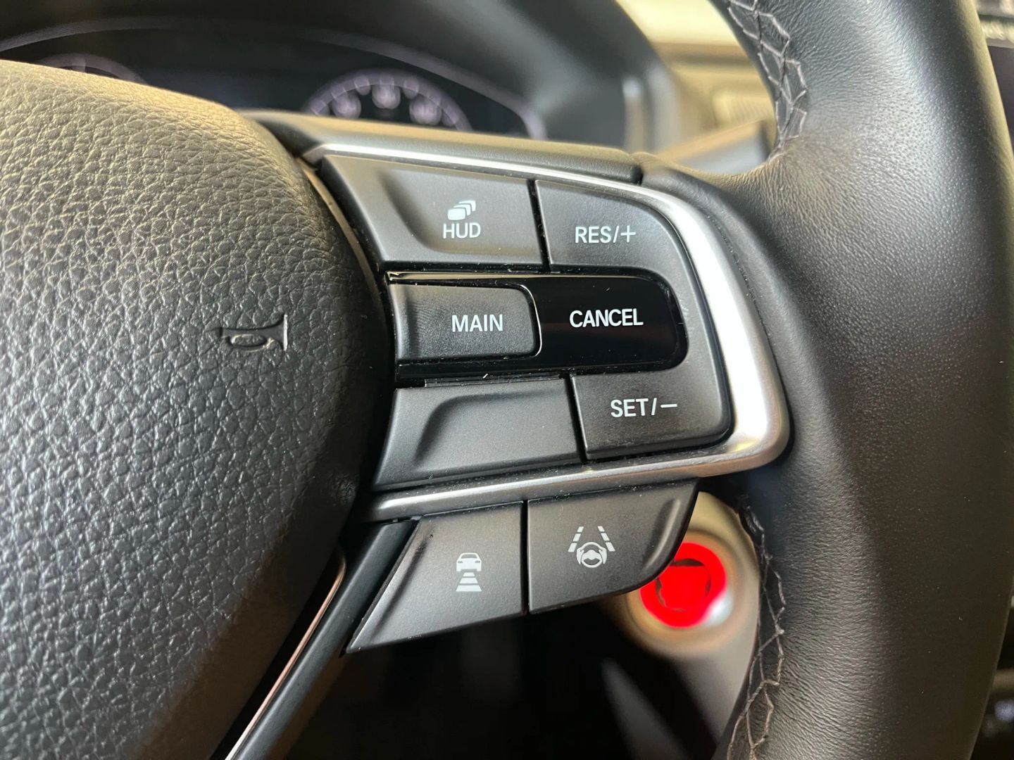 2019 Honda Accord Touring photo 23