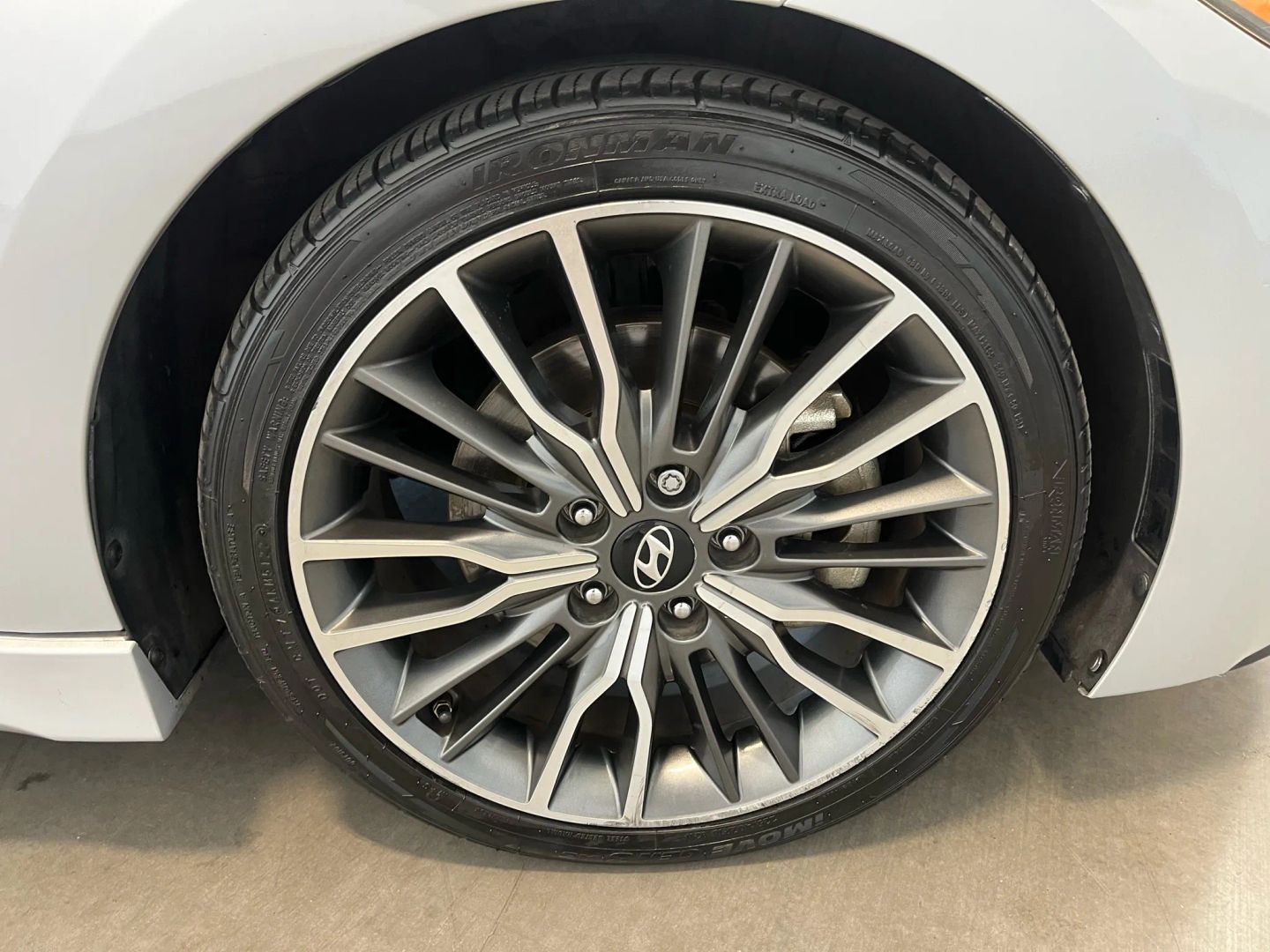 2018 Hyundai Elantra Sport photo 21