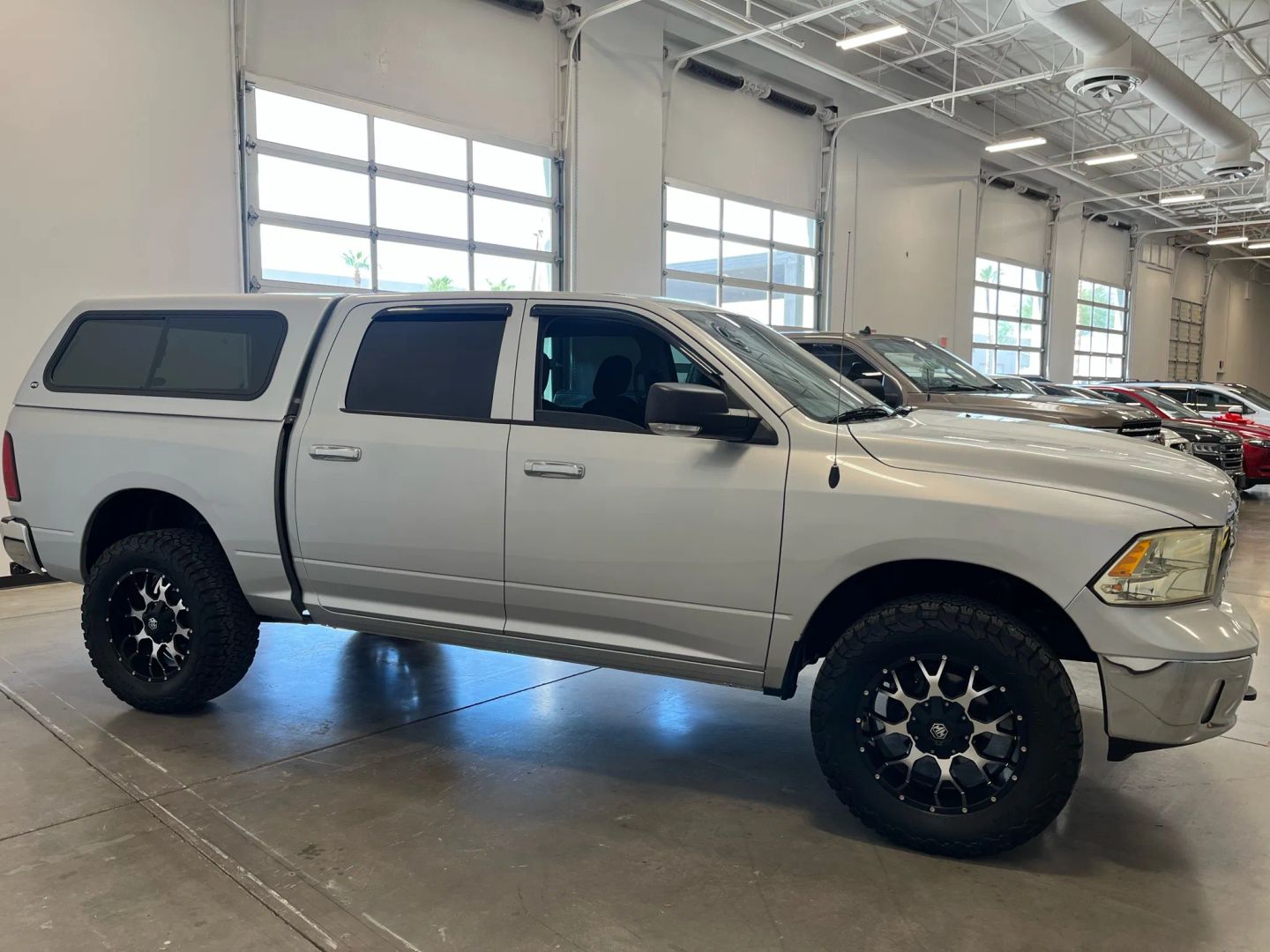 2015 Ram 1500 SLT Plus photo 6