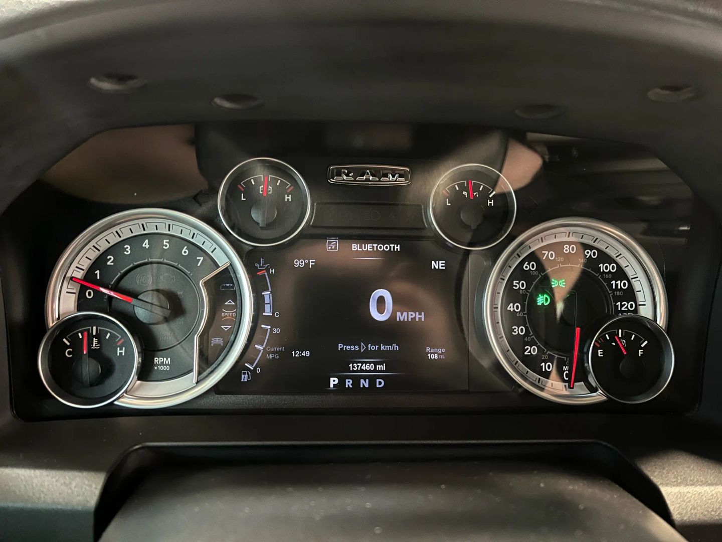 2015 Ram 1500 SLT Plus photo 13