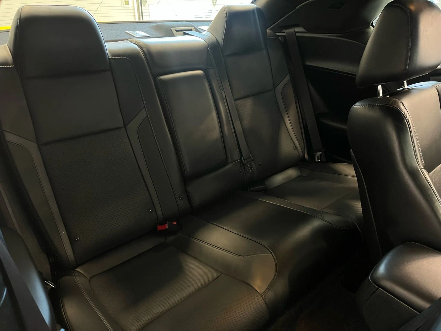 2017 Dodge Challenger SXT Plus photo 12