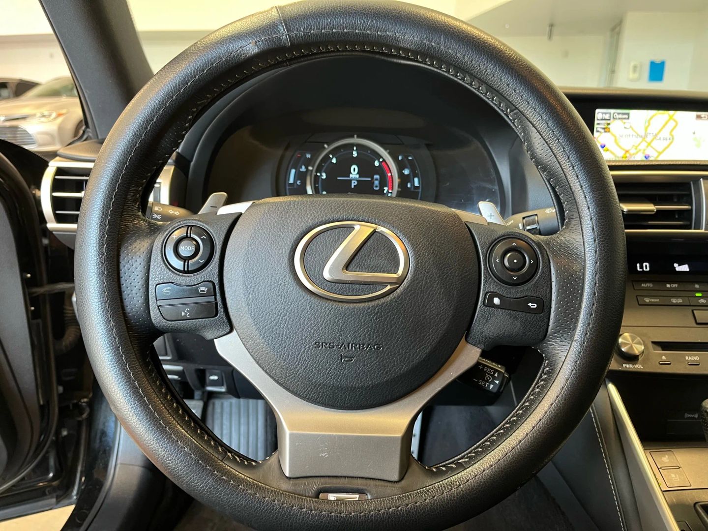 2016 Lexus IS 200t F SPORT photo 22