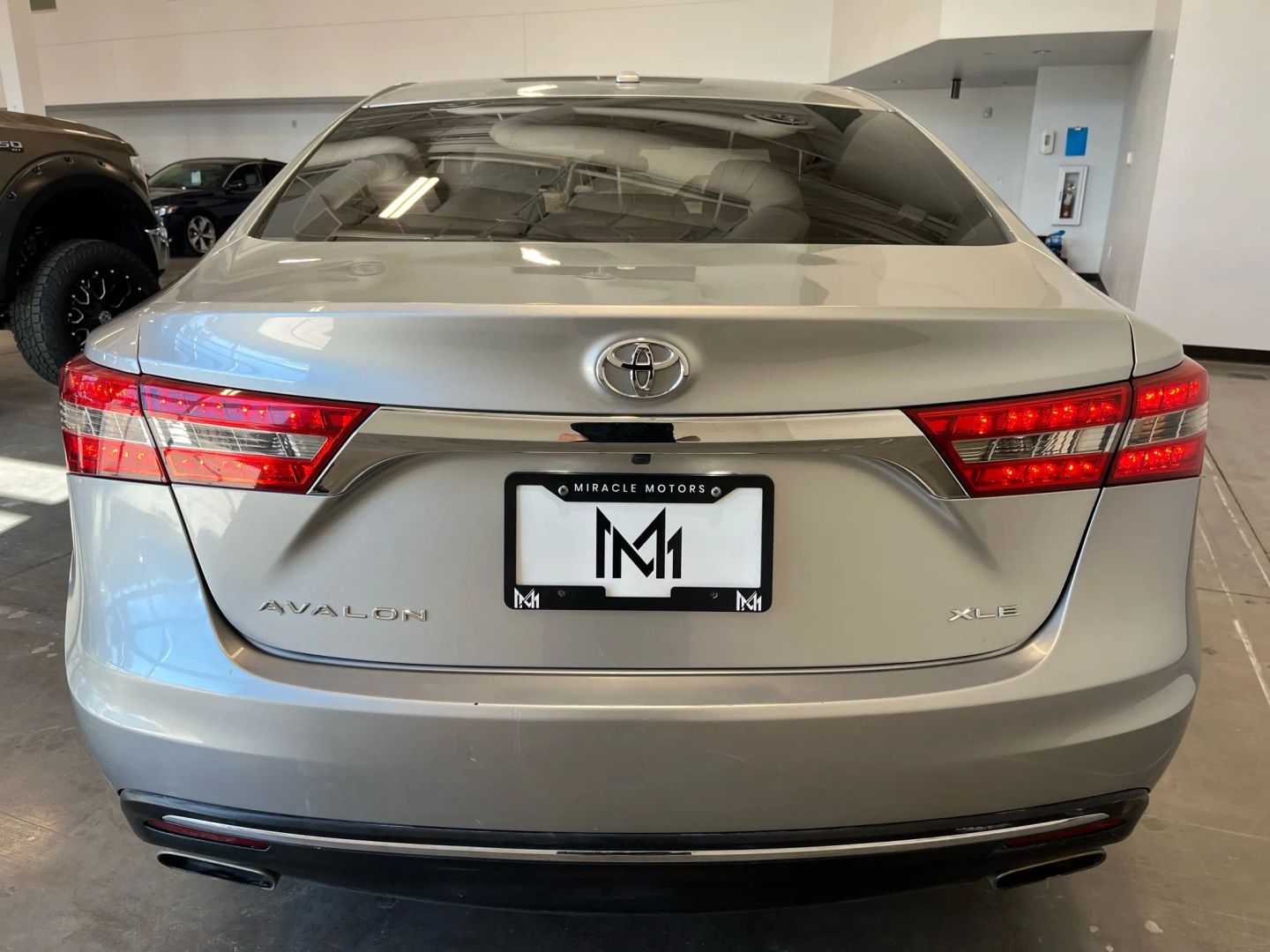 2018 Toyota Avalon XLE photo 4