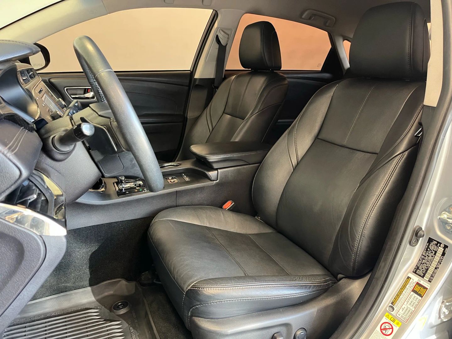 2018 Toyota Avalon XLE photo 9