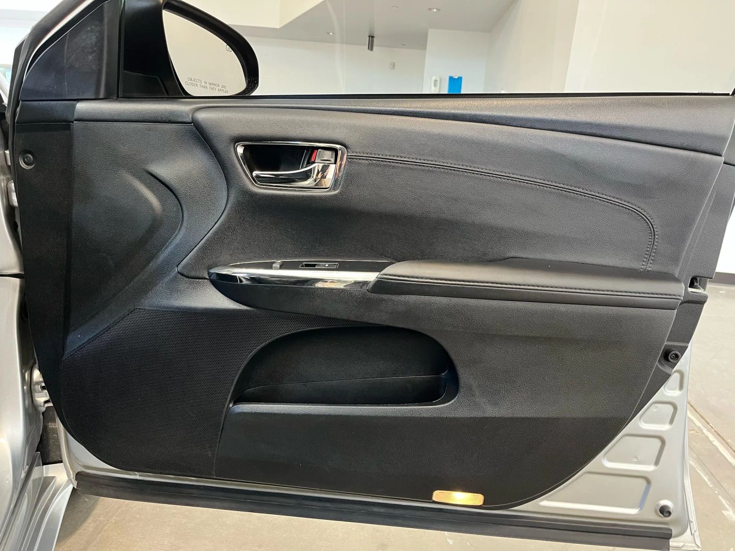 2018 Toyota Avalon XLE photo 16