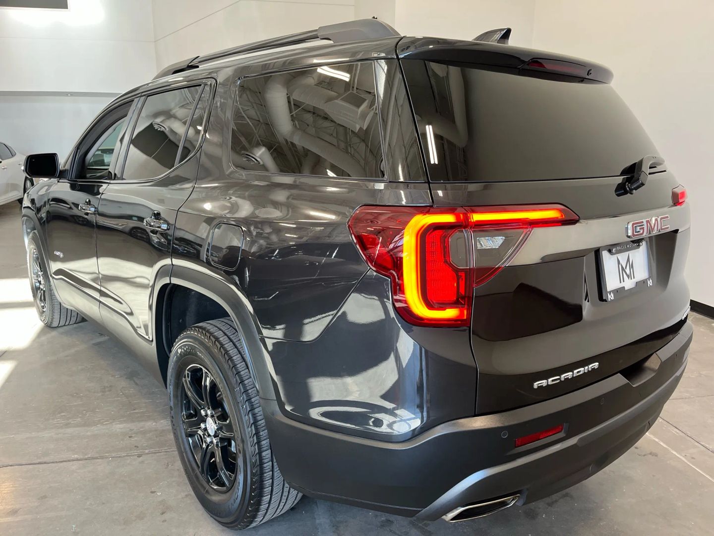 2020 Gmc Acadia AT4 photo 2