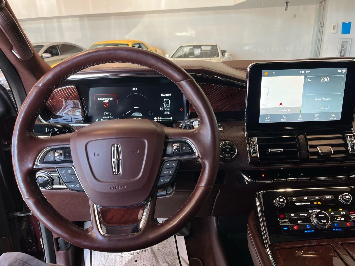 2018 Lincoln Navigator Black Label photo 25