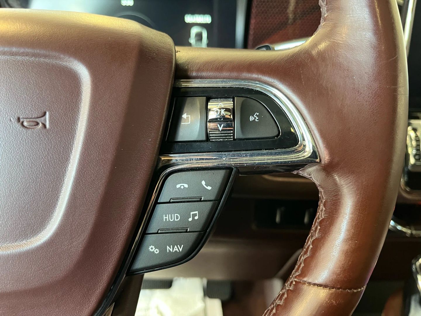 2018 Lincoln Navigator Black Label photo 26