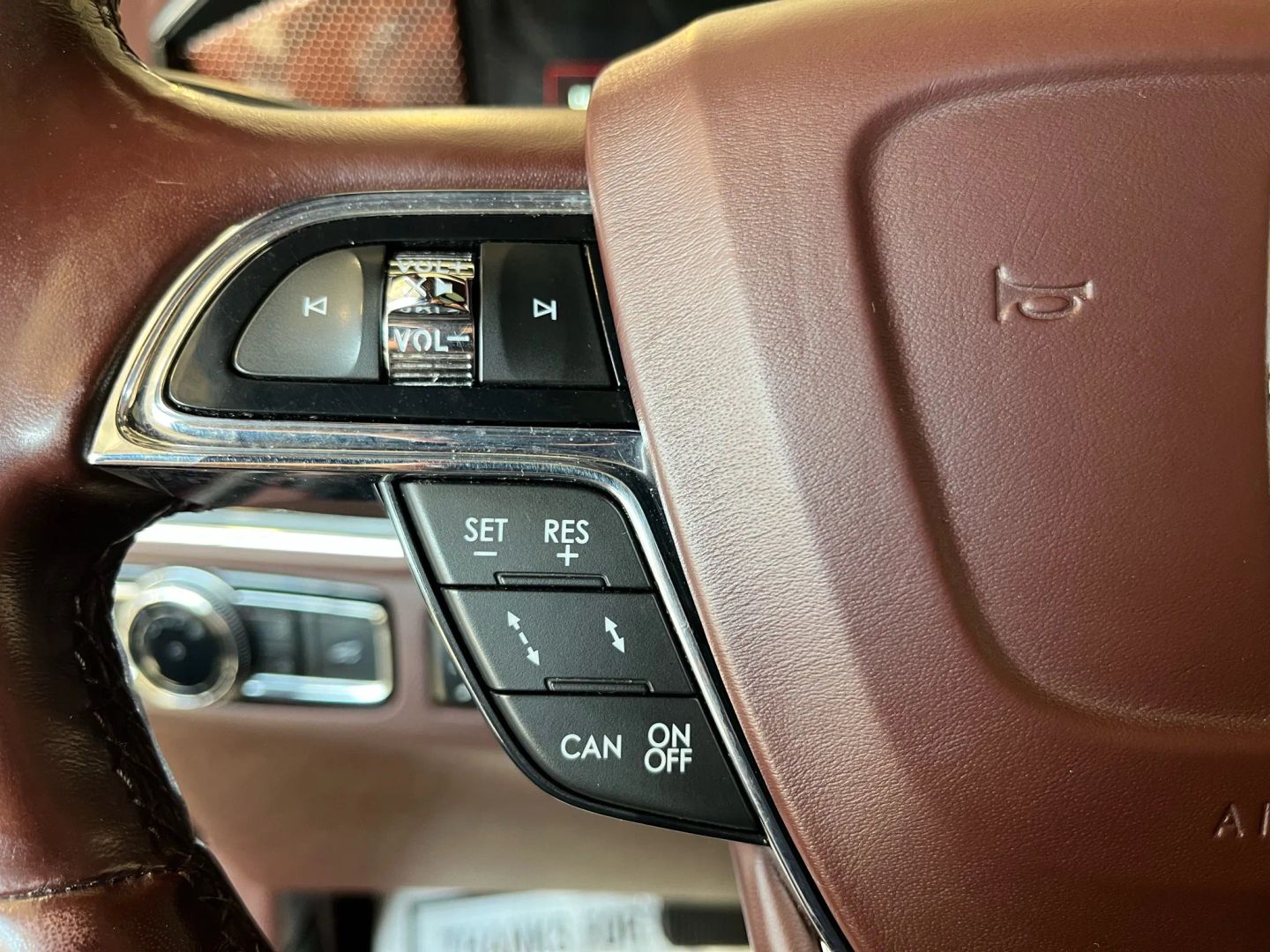 2018 Lincoln Navigator Black Label photo 27