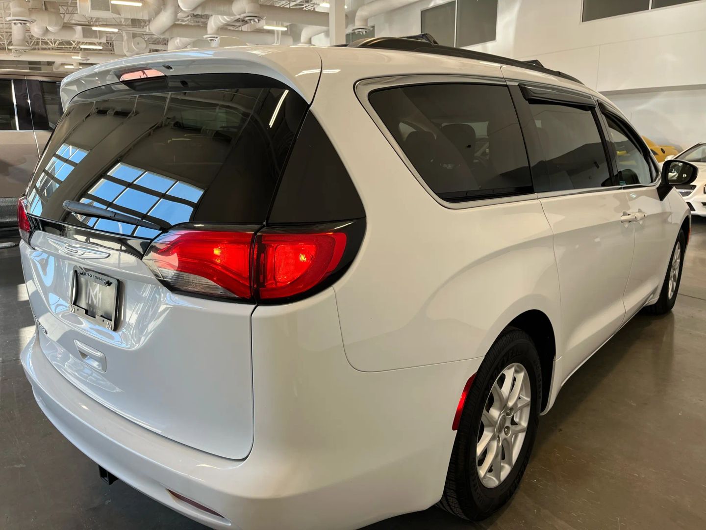 2020 Chrysler Voyager LXi photo 5