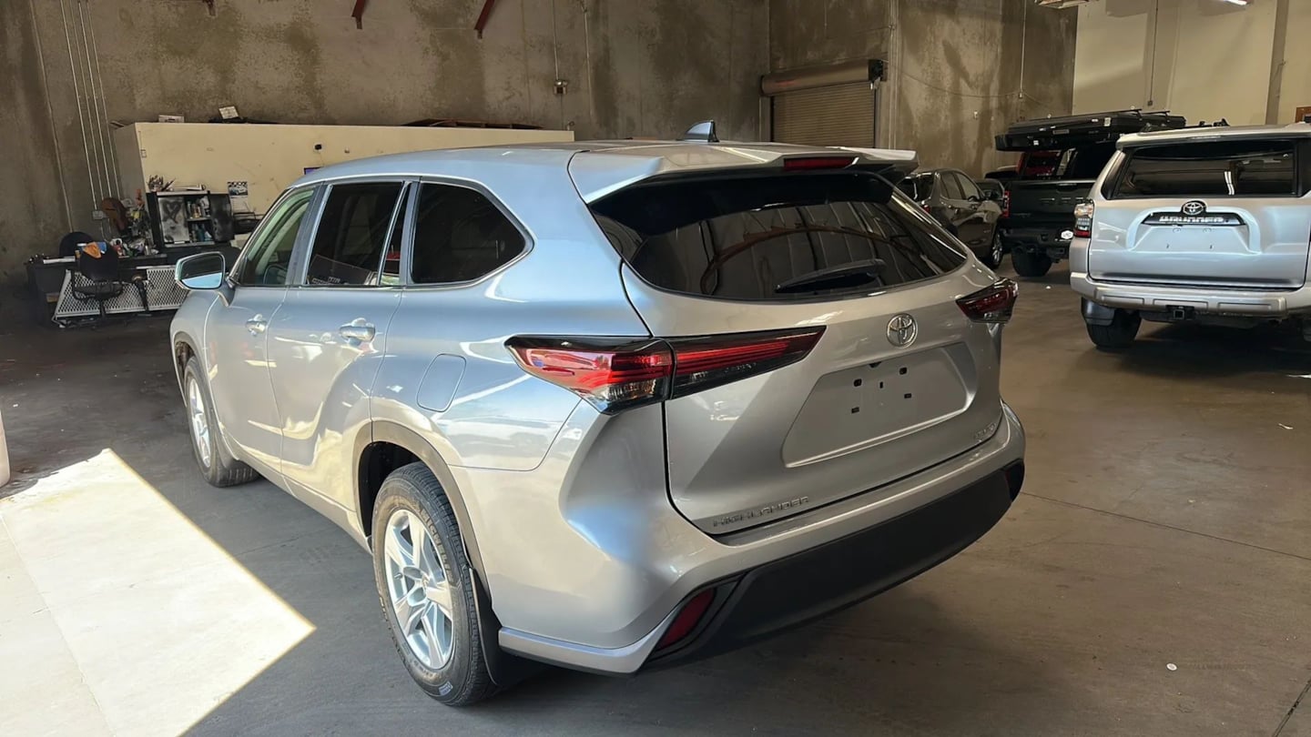 Sold 2024 Toyota Highlander LE in Chandler