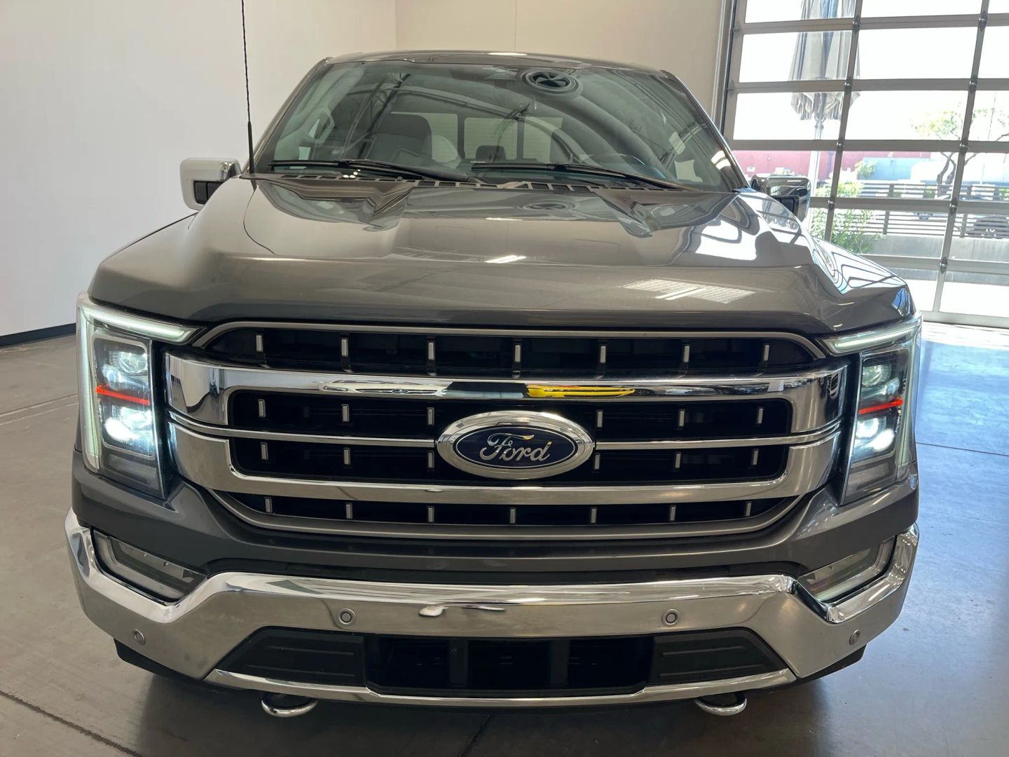 2023 Ford F-150 Lariat photo 7