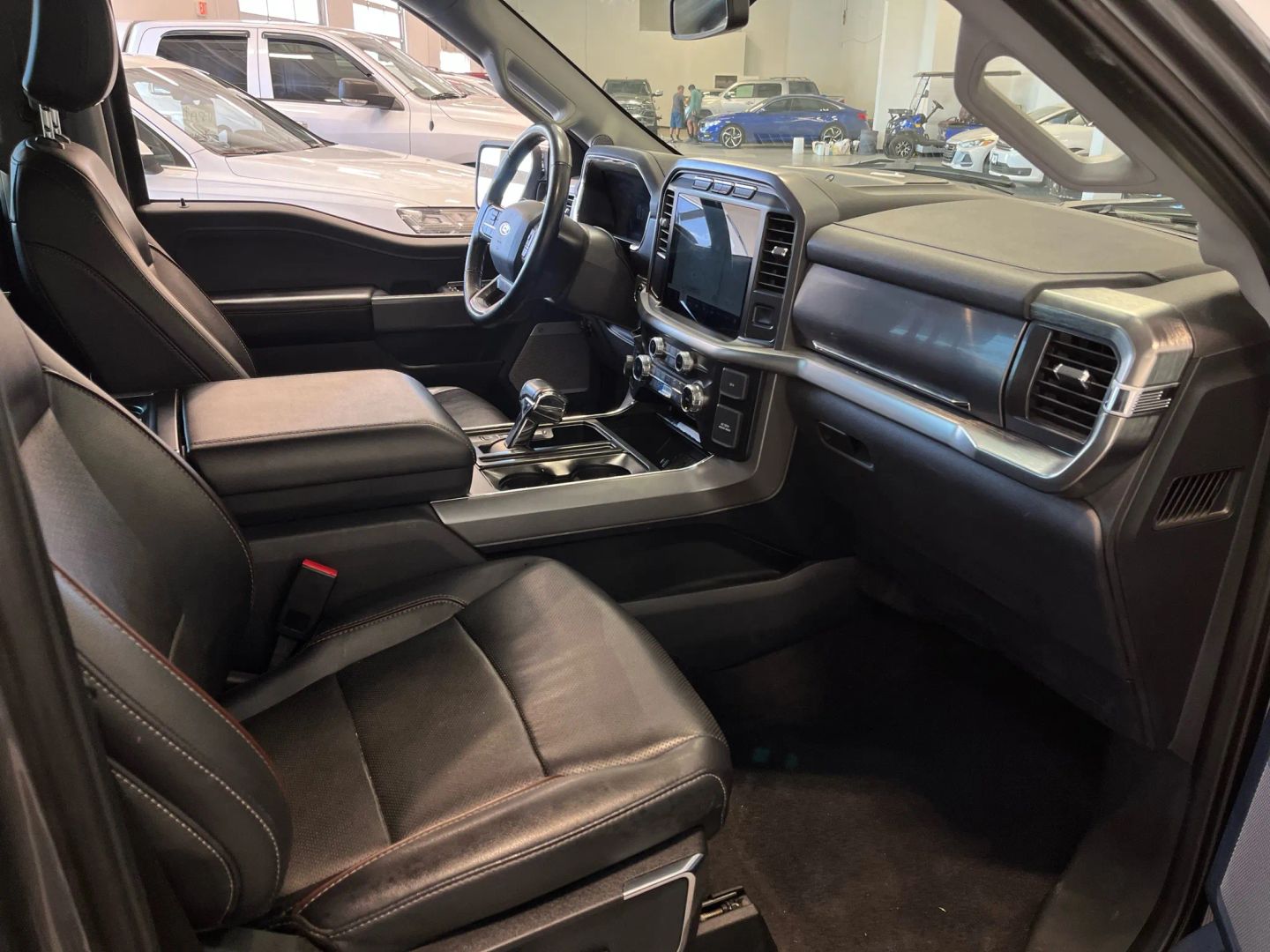 2023 Ford F-150 Lariat photo 11