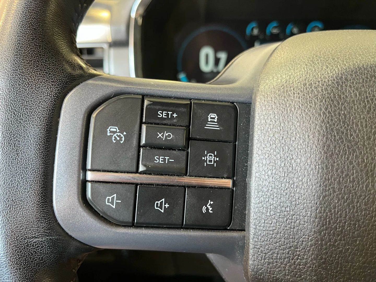 2023 Ford F-150 Lariat photo 21